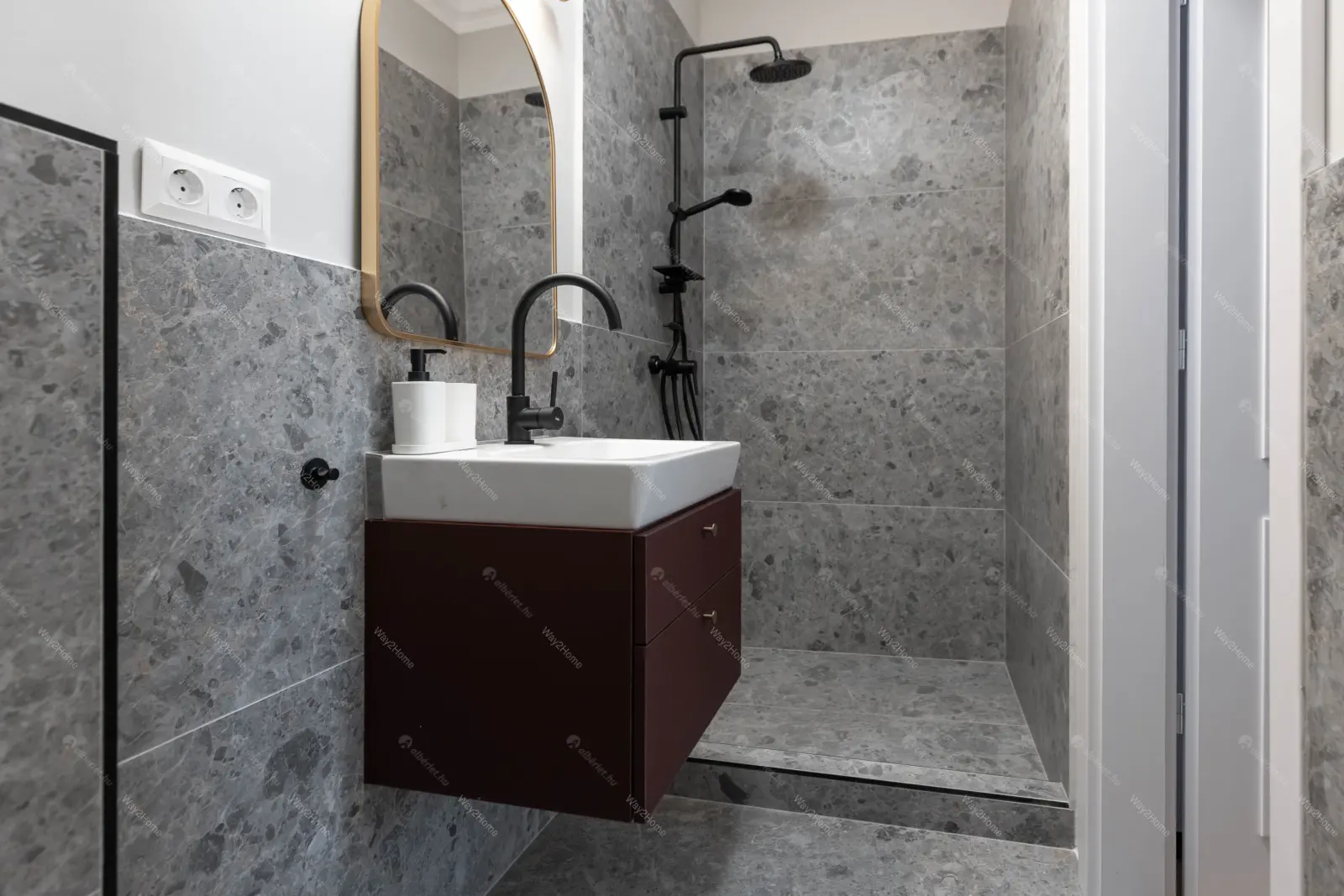 Kiadó albérlet 757000 Ft/hó áron: Budapest, IX. kerület  Ráday utca. Mérete: 70 nm, 4 szobás | Alberlet.hu - 6653355