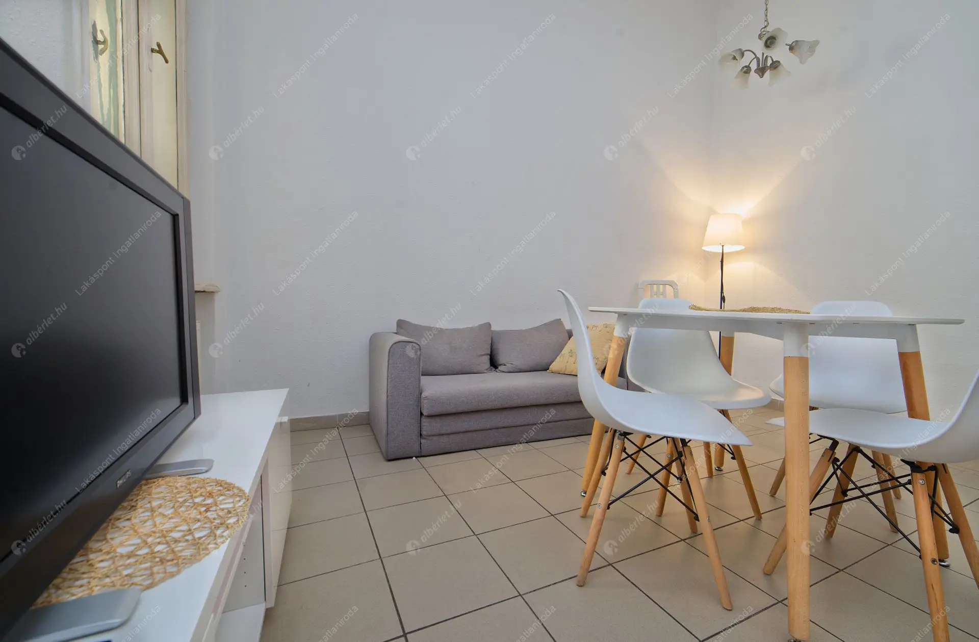 Kiadó albérlet 280000 Ft/hó áron: Budapest, IX. kerület  Ráday utca. Mérete: 79 nm, 3 szobás | Alberlet.hu - 6607945