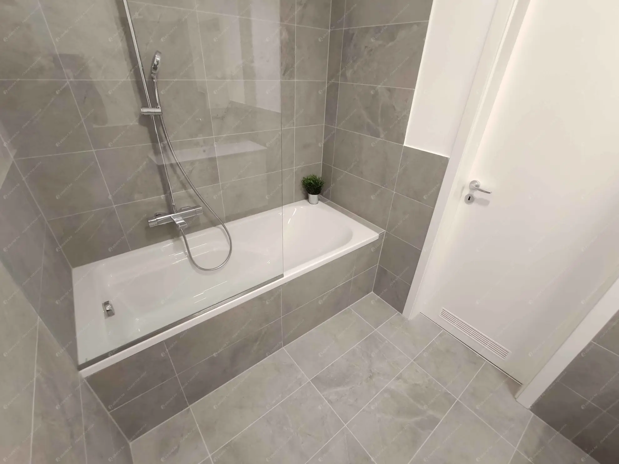 Kiadó albérlet 290000 Ft/hó áron: Budapest, IX. kerület  Sobieski János utca. Mérete: 51 nm, 2 szobás | Alberlet.hu - 6600944