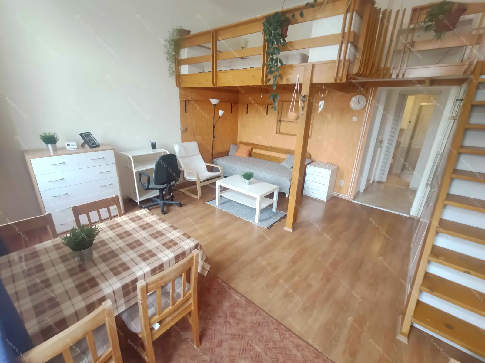 Kiadó albérlet 175000 Ft/hó áron: Budapest, IX. kerület  Soroksári út. Mérete: 32 nm, 1 szobás | Alberlet.hu - 6667727