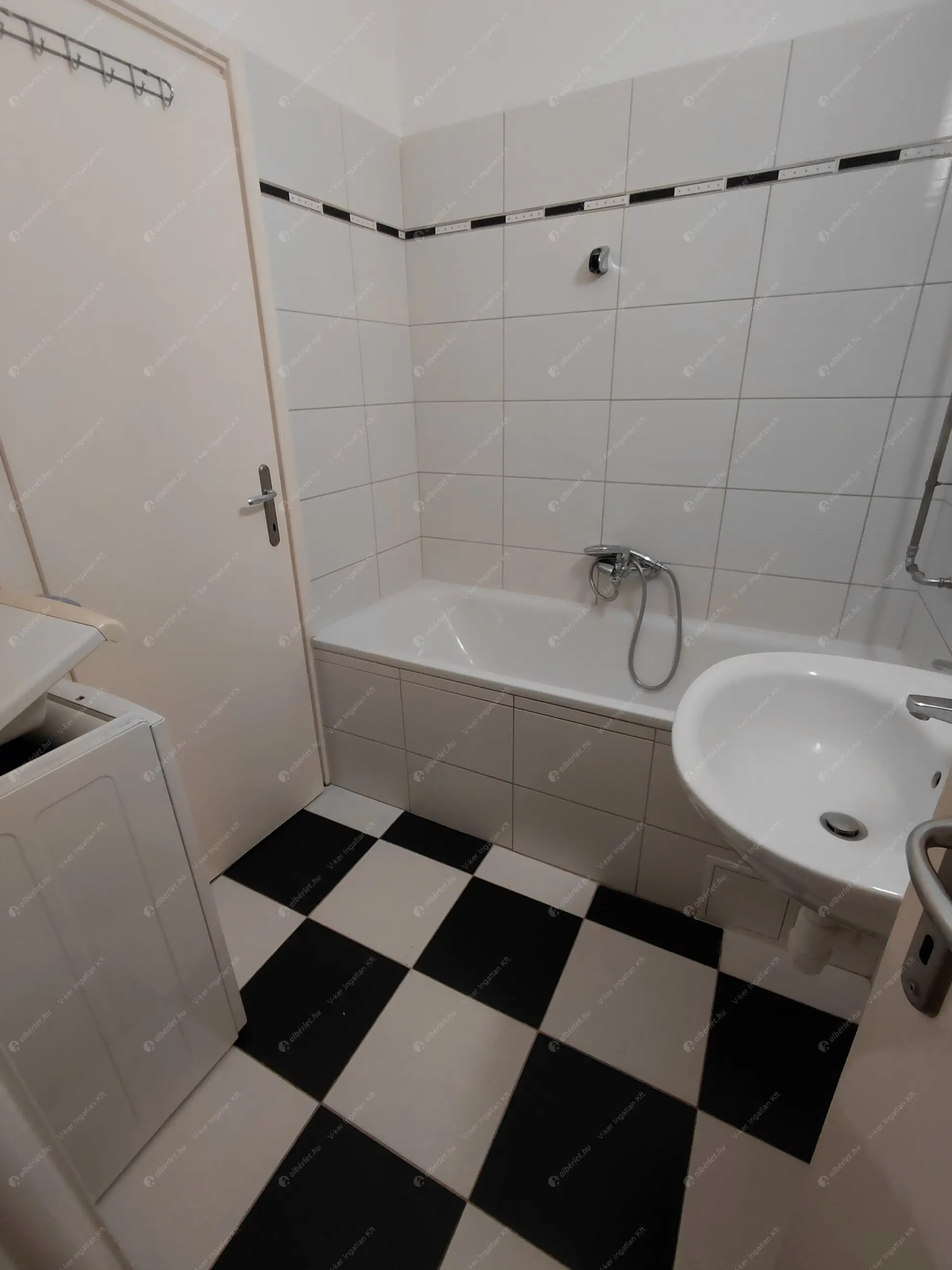 Kiadó albérlet 280000 Ft/hó áron: Budapest, IX. kerület  Tinódi utca. Mérete: 67 nm, 1 szobás | Alberlet.hu - 6598795