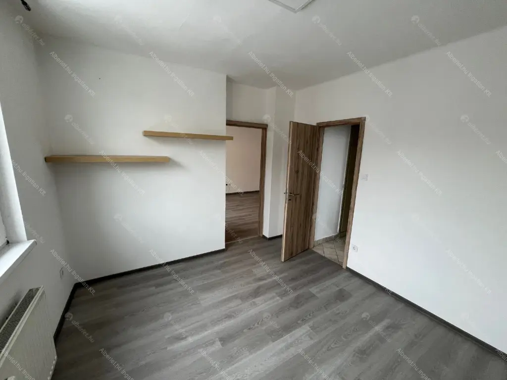 Kiadó albérlet 230000 Ft/hó áron: Budapest, IX. kerület  Toronyház utca. Mérete: 50 nm, 1 szobás | Alberlet.hu - 6667286