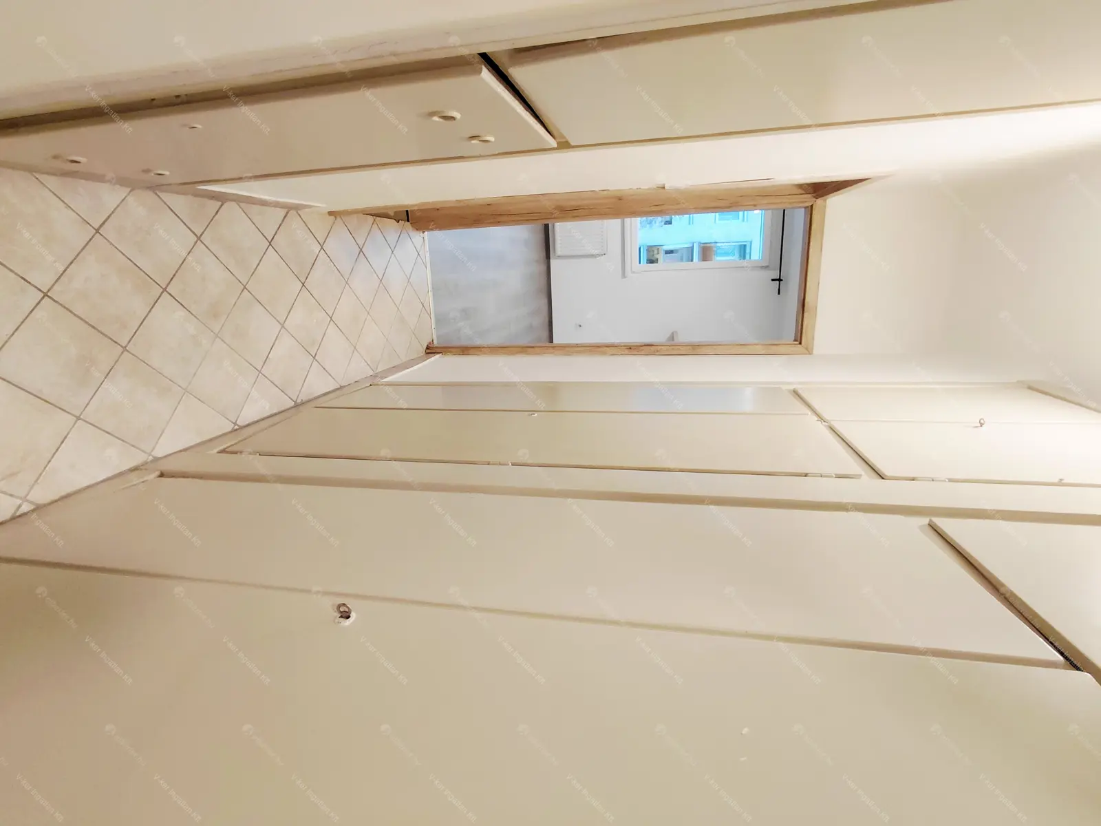 Kiadó albérlet 200000 Ft/hó áron: Budapest, IX. kerület  Toronyház utca. Mérete: 50 nm, 1 szobás | Alberlet.hu - 6698064