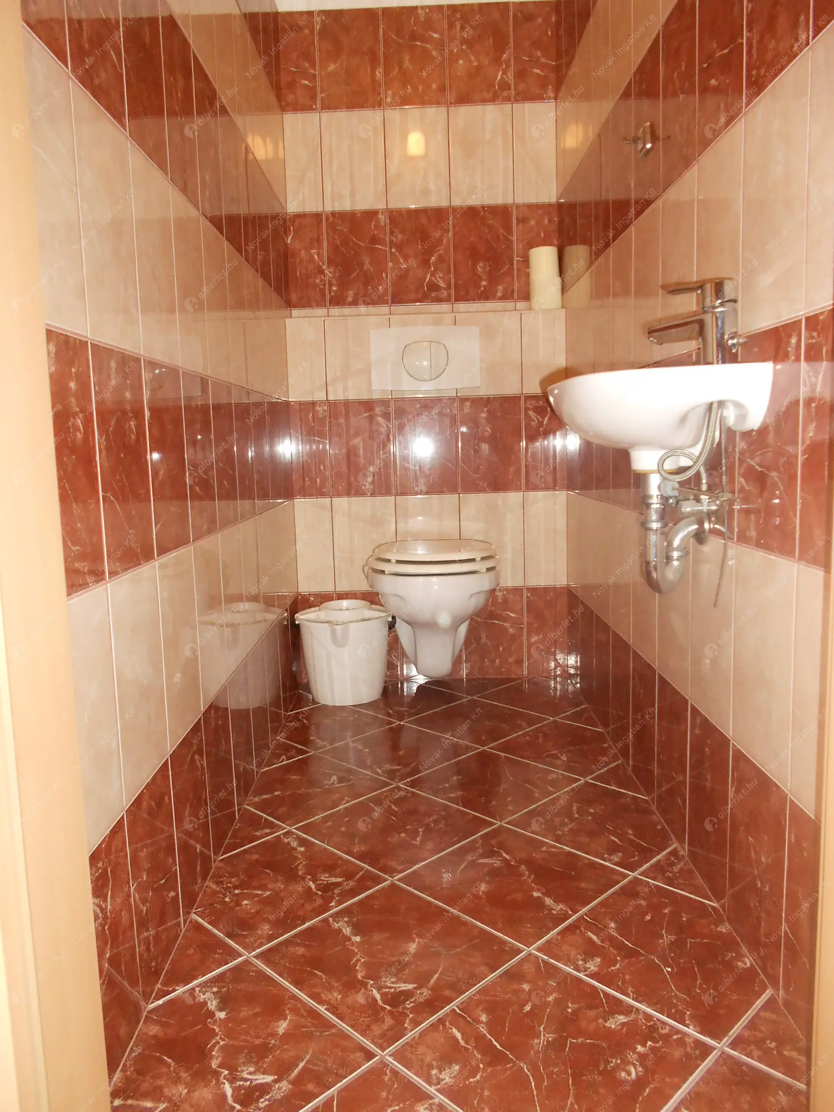 Kiadó albérlet 215000 Ft/hó áron: Budapest, IX. kerület  Tóth Kálmán utca. Mérete: 40 nm, 1 szobás | Alberlet.hu - 6572826