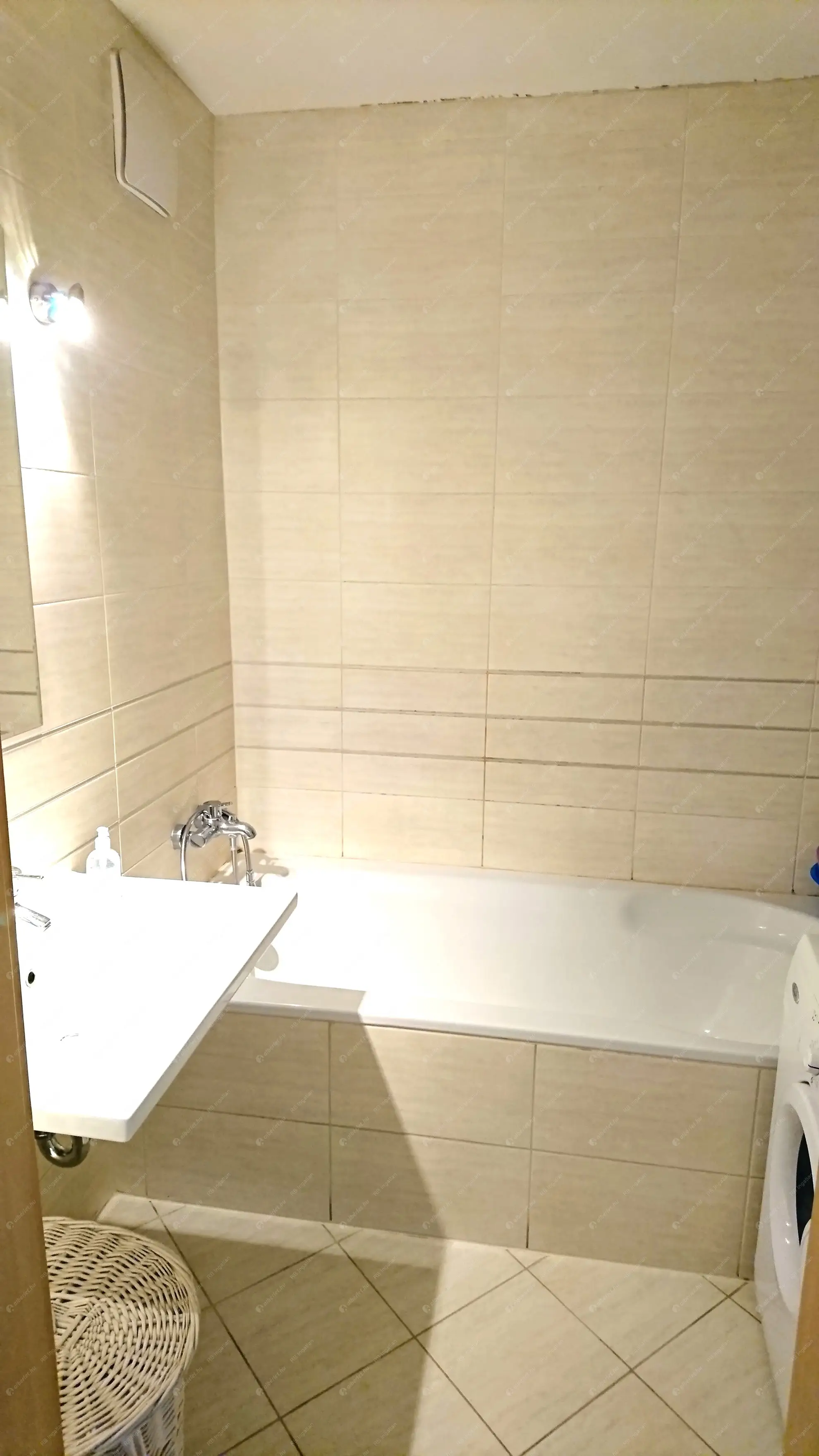 Kiadó albérlet 300000 Ft/hó áron: Budapest, IX. kerület  Tóth Kálmán utca. Mérete: 60 nm, 2 szobás | Alberlet.hu - 6575877