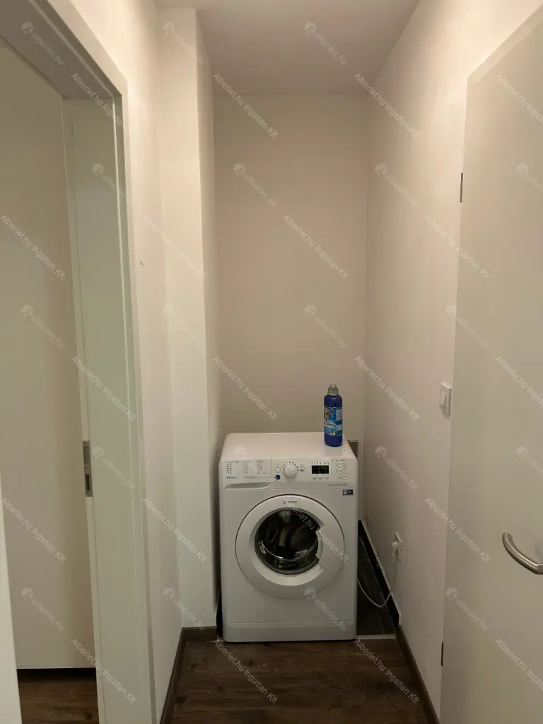 Kiadó albérlet 270000 Ft/hó áron: Budapest, IX. kerület  Tűzoltó  utca . Mérete: 43 nm, 2 szobás | Alberlet.hu - 6643452