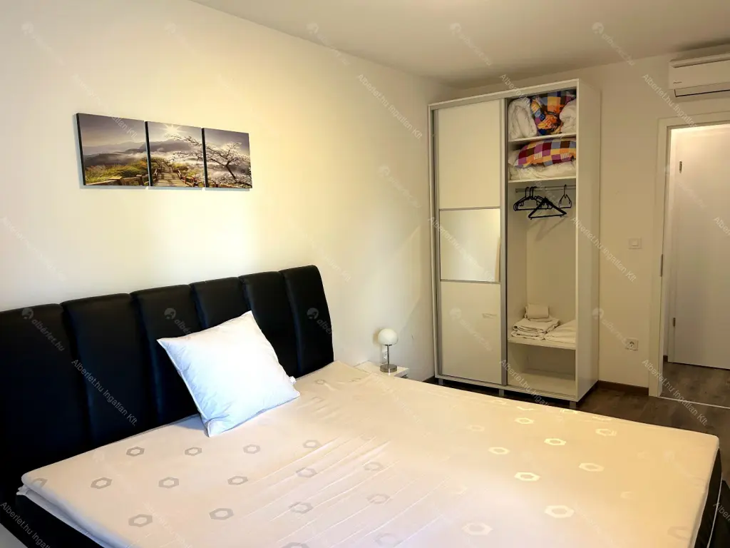 Kiadó albérlet 270000 Ft/hó áron: Budapest, IX. kerület  Tűzoltó utca. Mérete: 45 nm, 2 szobás | Alberlet.hu - 6691484