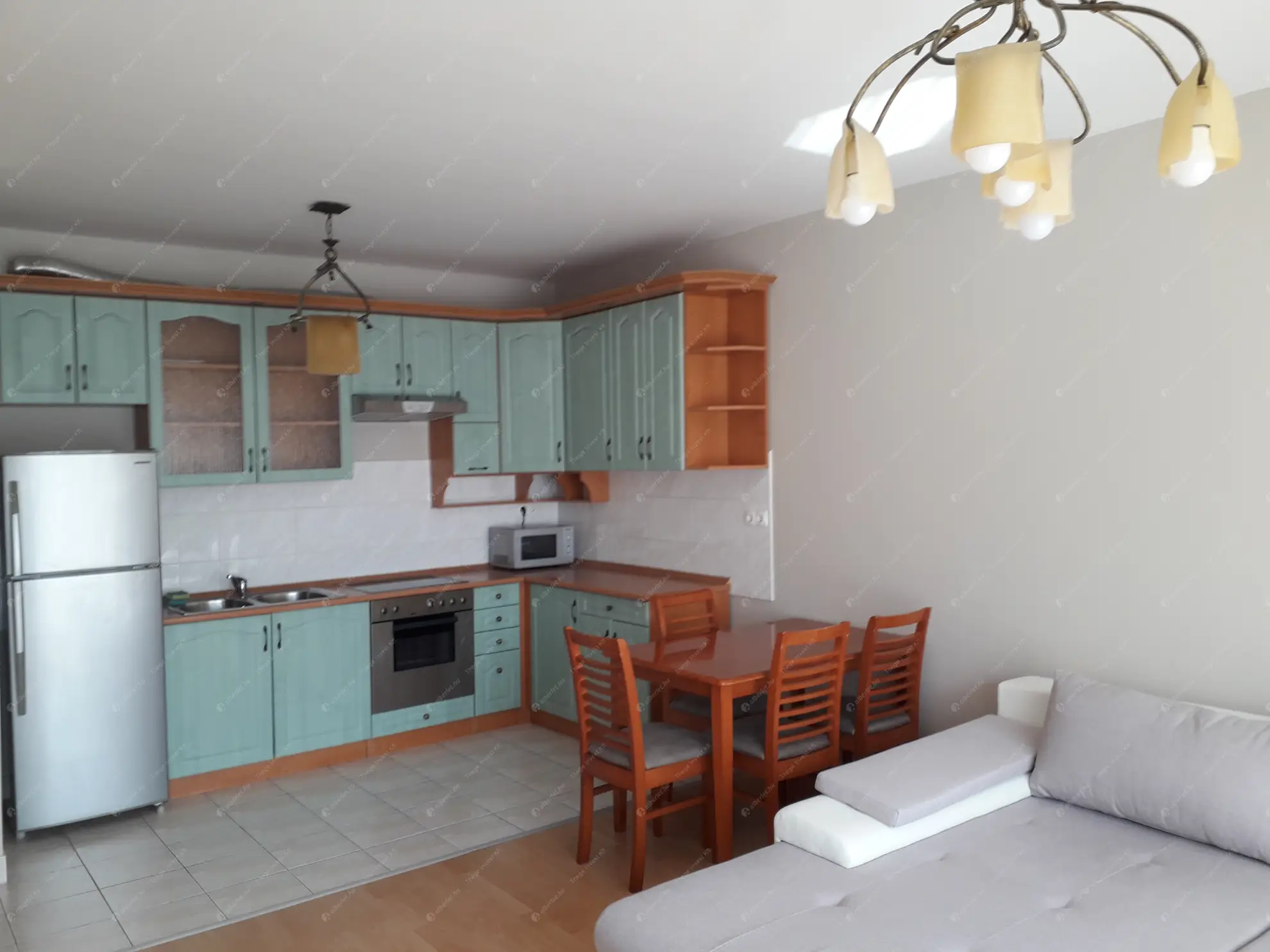 Kiadó albérlet 270000 Ft/hó áron: Budapest, IX. kerület  Tűzoltó utca. Mérete: 50 nm, 2 szobás | Alberlet.hu - 6564224