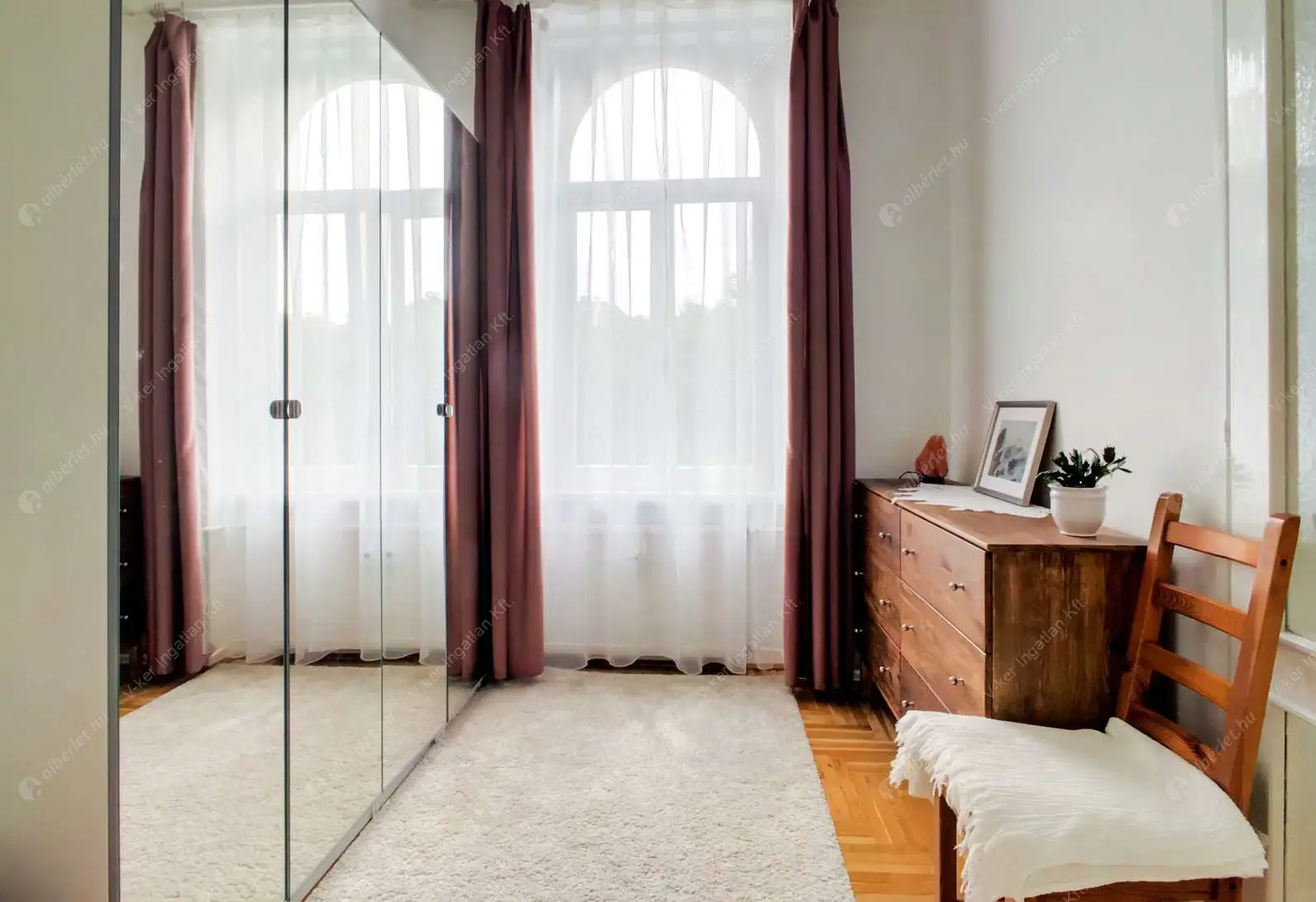 Kiadó albérlet 250000 Ft/hó áron: Budapest, IX. kerület  Tűzoltó utca. Mérete: 58 nm, 2 szobás | Alberlet.hu - 6279864