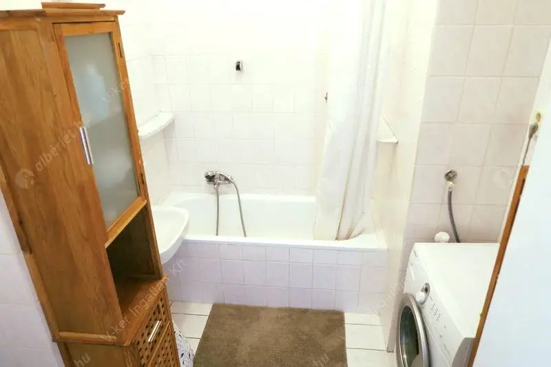 Kiadó albérlet 250000 Ft/hó áron: Budapest, IX. kerület  Tűzoltó utca. Mérete: 58 nm, 2 szobás | Alberlet.hu - 6279866