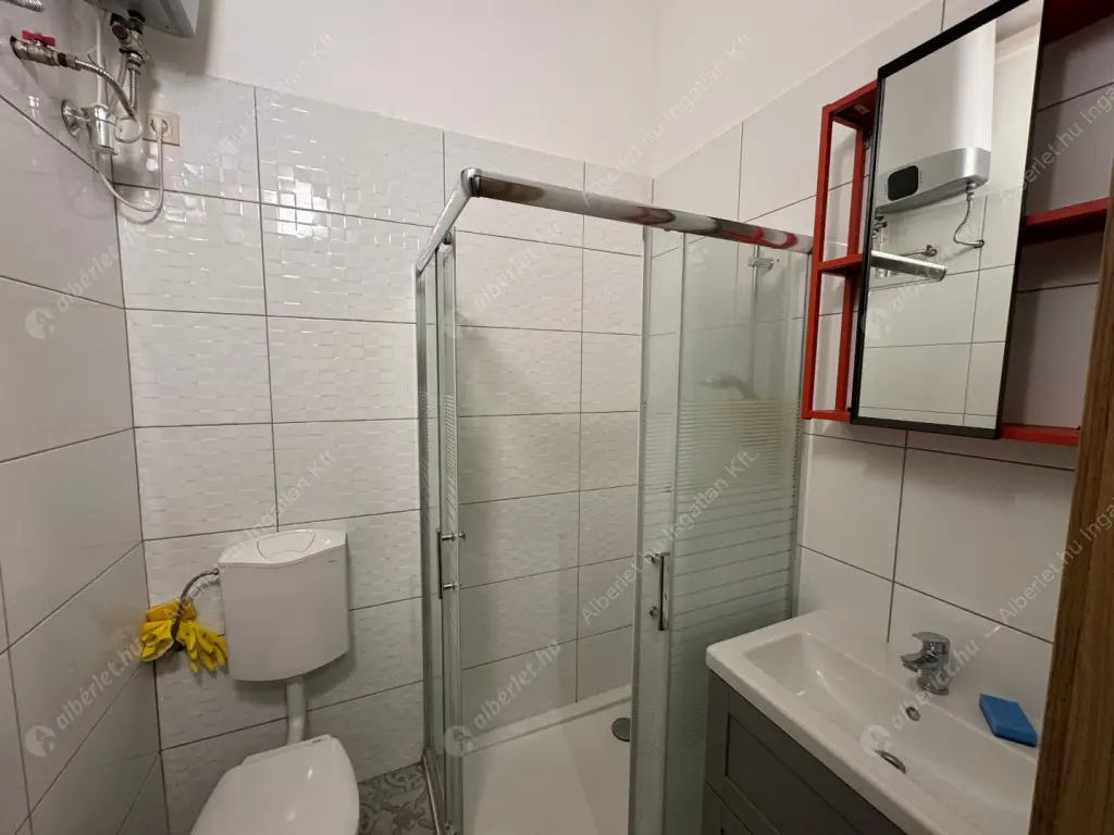 Kiadó albérlet 220000 Ft/hó áron: Budapest, IX. kerület  Üllői  út . Mérete: 49 nm, 2 szobás | Alberlet.hu - 6582789