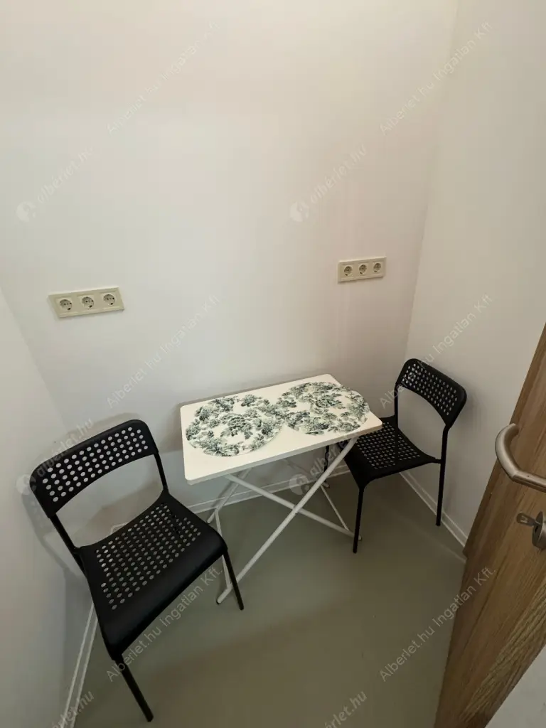 Kiadó albérlet 170000 Ft/hó áron: Budapest, IX. kerület  Üllői út. Mérete: 21 nm, 1 szobás | Alberlet.hu - 6571892