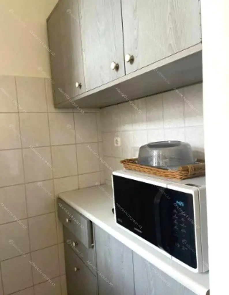 Kiadó albérlet 180000 Ft/hó áron: Budapest, IX. kerület  Üllői út. Mérete: 35 nm, 2 szobás | Alberlet.hu - 6700109