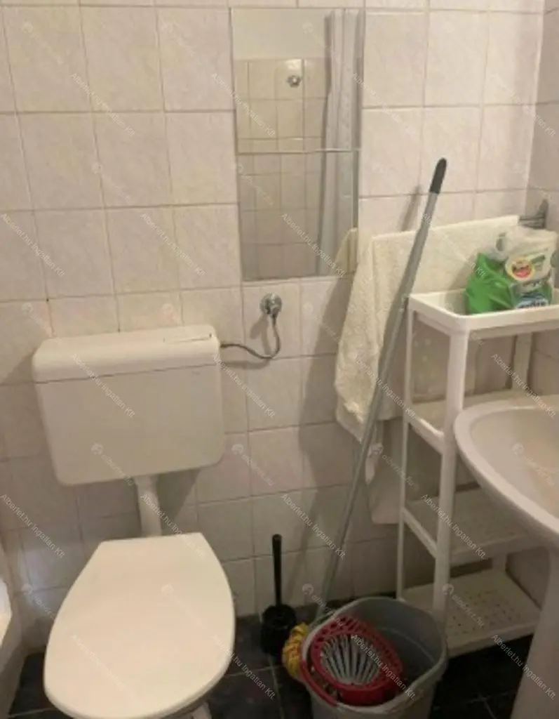 Kiadó albérlet 180000 Ft/hó áron: Budapest, IX. kerület  Üllői út. Mérete: 35 nm, 2 szobás | Alberlet.hu - 6700111