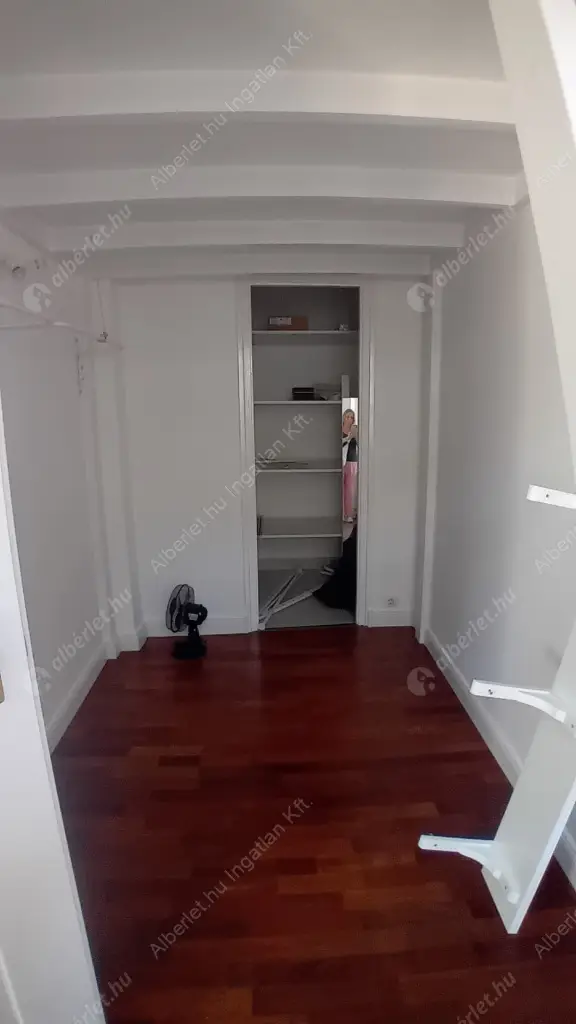 Kiadó albérlet 260000 Ft/hó áron: Budapest, IX. kerület  Üllői út. Mérete: 38 nm, 2 szobás | Alberlet.hu - 6515575