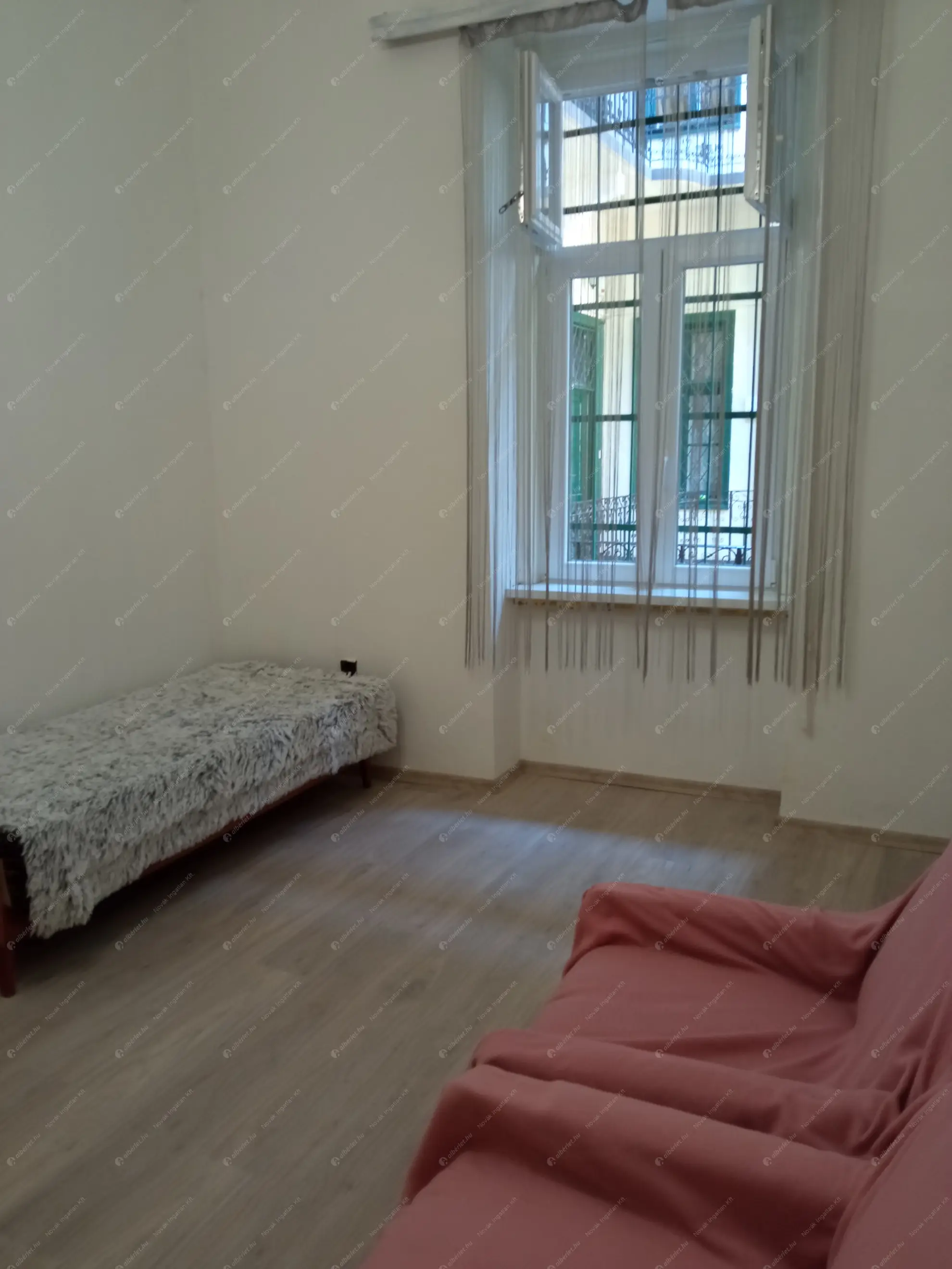 Kiadó albérlet 220000 Ft/hó áron: Budapest, IX. kerület  Üllői út. Mérete: 42 nm, 2 szobás | Alberlet.hu - 6573985