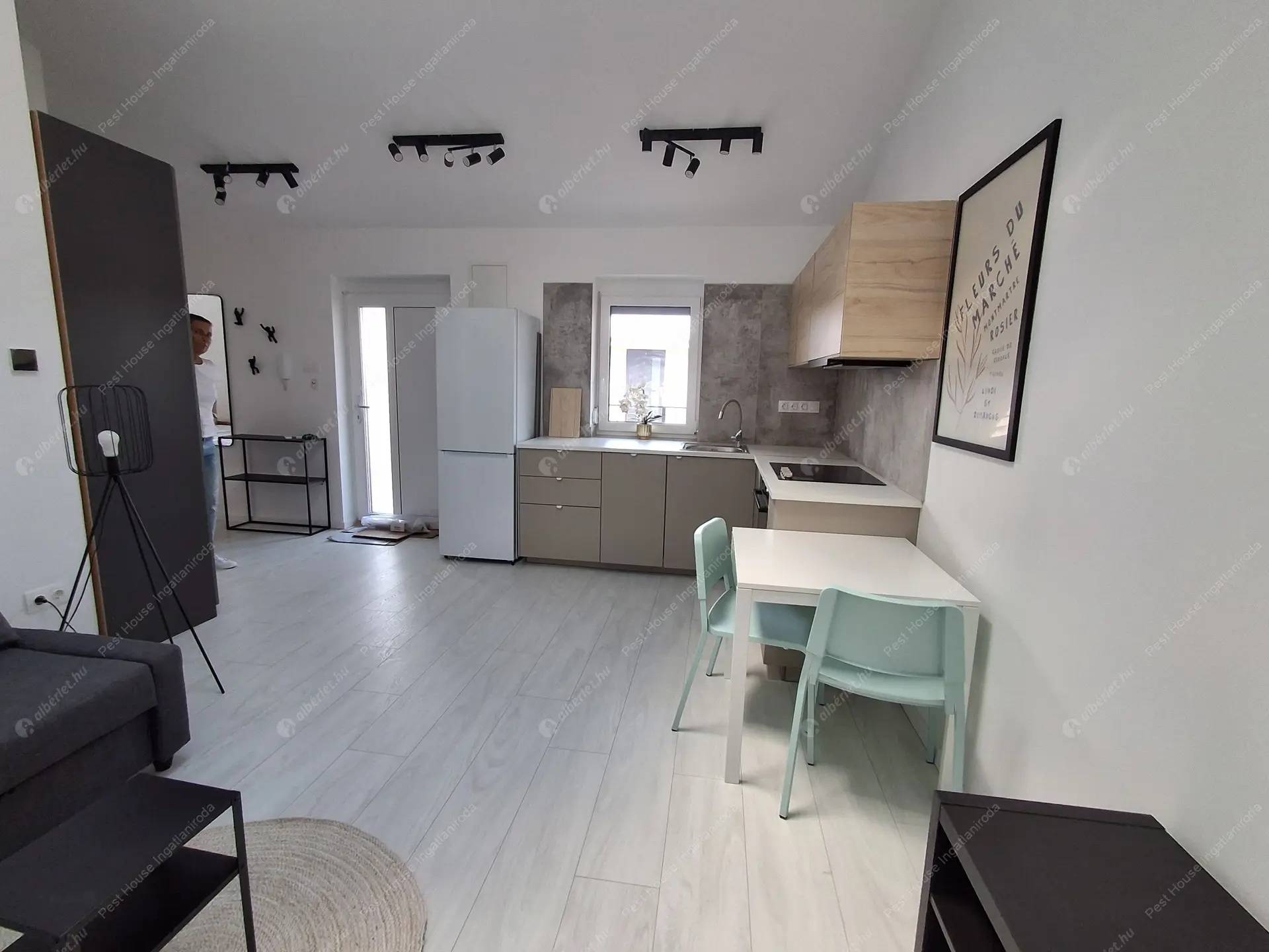 Kiadó albérlet 280000 Ft/hó áron: Budapest, IX. kerület  Üllői út. Mérete: 48 nm, 2 szobás | Alberlet.hu - 6543804