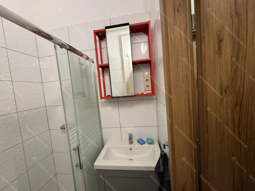 Kiadó albérlet 198000 Ft/hó áron: Budapest, IX. kerület  Üllői út. Mérete: 49 nm, 2 szobás | Alberlet.hu - 6650812