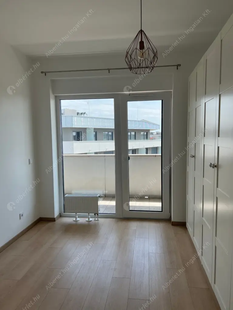 Kiadó albérlet 960000 Ft/hó áron: Budapest, IX. kerület  Vágóhíd utca. Mérete: 109 nm, 5 szobás | Alberlet.hu - 6592510