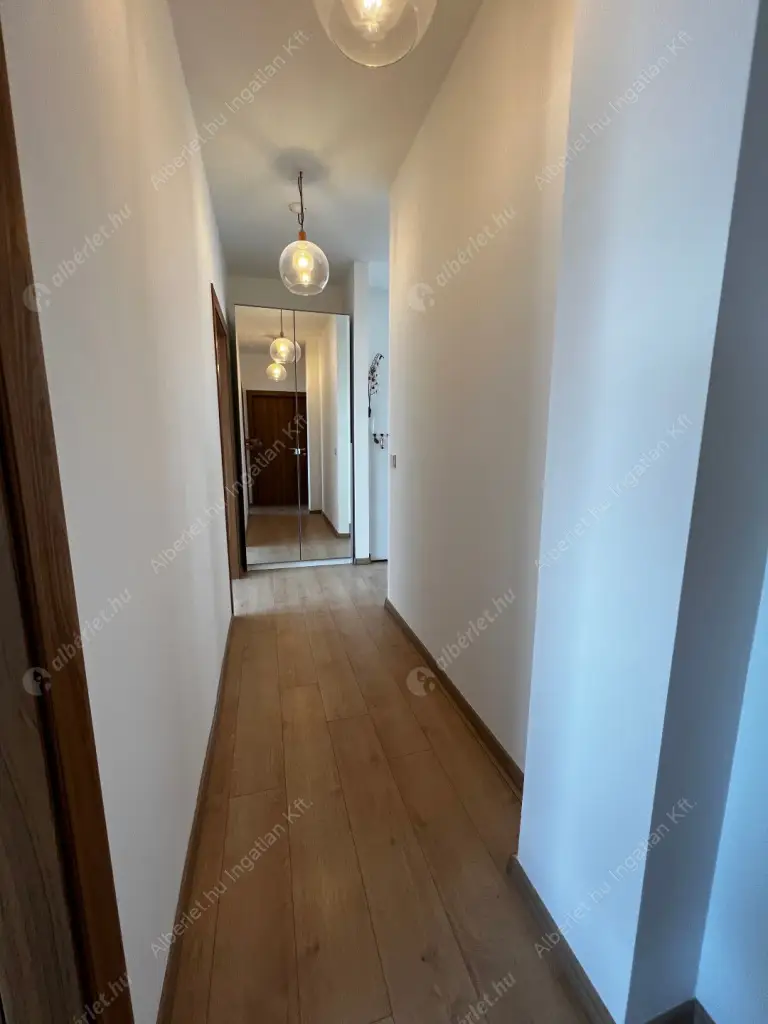 Kiadó albérlet 960000 Ft/hó áron: Budapest, IX. kerület  Vágóhíd utca. Mérete: 109 nm, 5 szobás | Alberlet.hu - 6592513