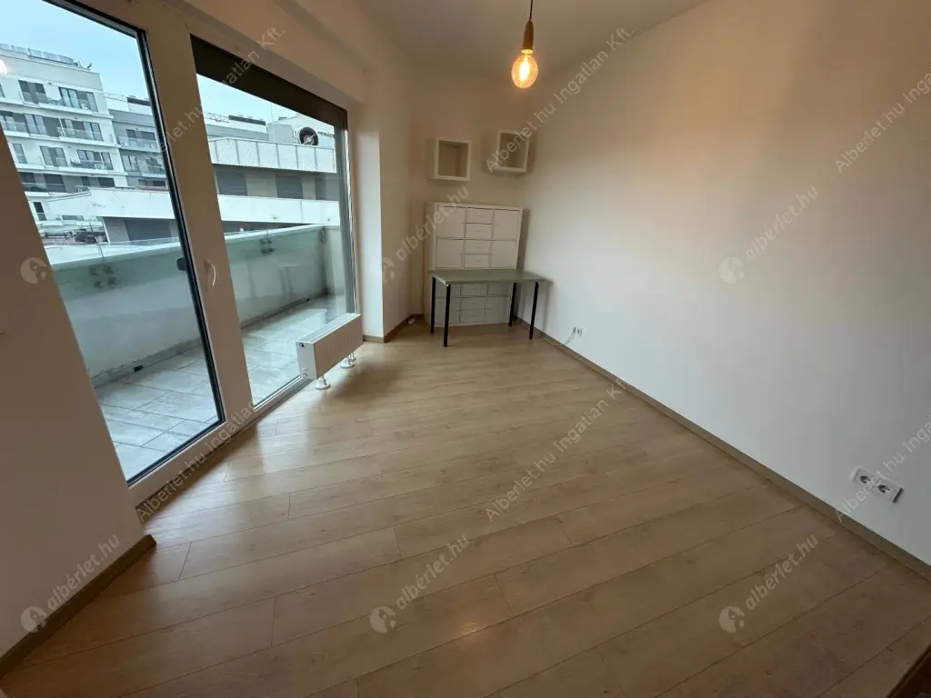 Kiadó albérlet 850000 Ft/hó áron: Budapest, IX. kerület  Vágóhíd utca. Mérete: 109 nm, 5 szobás | Alberlet.hu - 6594632