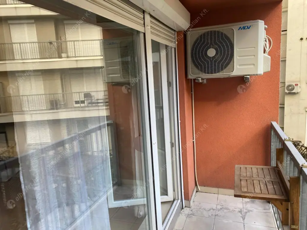 Kiadó albérlet 195000 Ft/hó áron: Budapest, IX. kerület  Vágóhíd utca. Mérete: 28 nm, 1 szobás | Alberlet.hu - 6610795