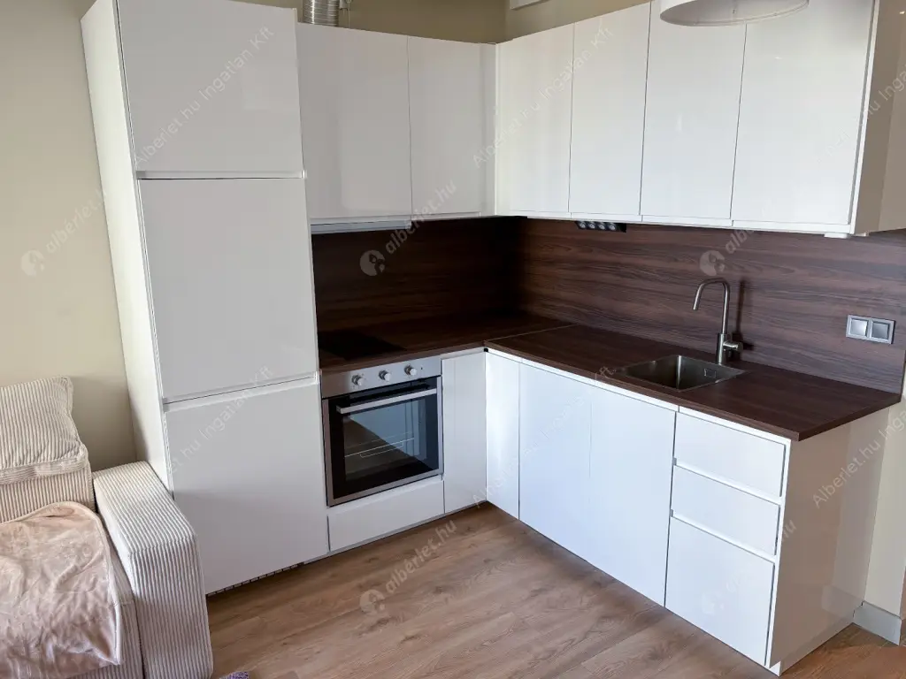 Kiadó albérlet 260000 Ft/hó áron: Budapest, IX. kerület  Vágóhíd utca. Mérete: 30 nm, 1 szobás | Alberlet.hu - 6573228