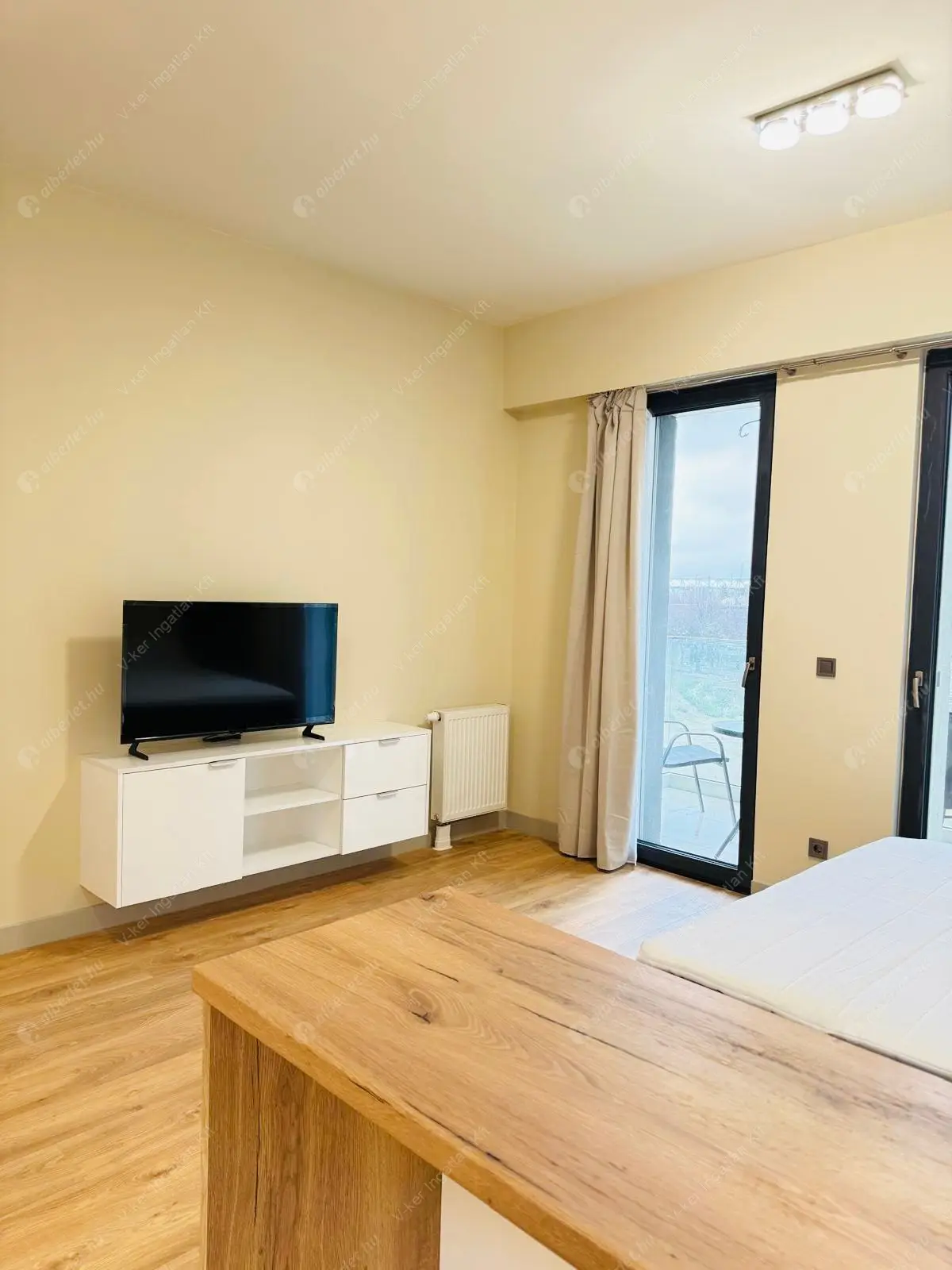 Kiadó albérlet 275000 Ft/hó áron: Budapest, IX. kerület  Vágóhíd utca. Mérete: 33 nm, 1 szobás | Alberlet.hu - 6629010