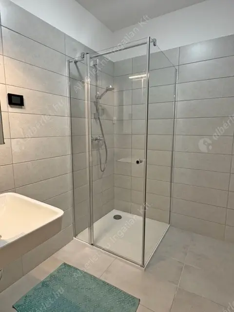 Kiadó albérlet 267000 Ft/hó áron: Budapest, IX. kerület  Vágóhíd utca. Mérete: 35 nm, 1 szobás | Alberlet.hu - 6571225