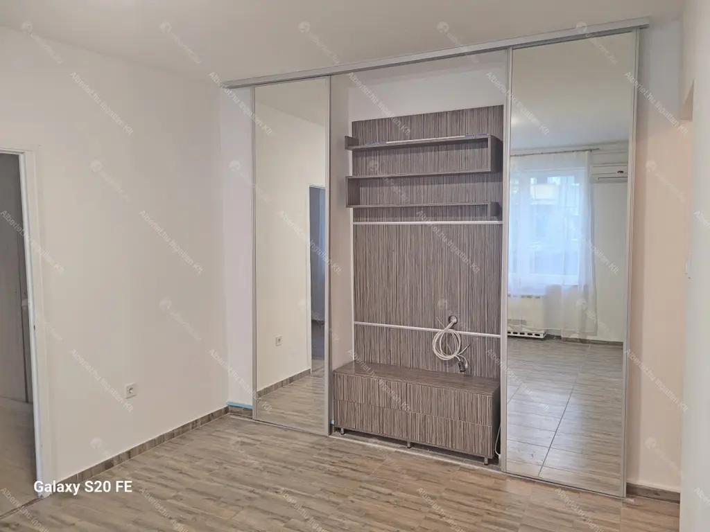 Kiadó albérlet 230000 Ft/hó áron: Budapest, IX. kerület  Vágóhíd utca. Mérete: 38 nm, 1 szobás | Alberlet.hu - 6690197