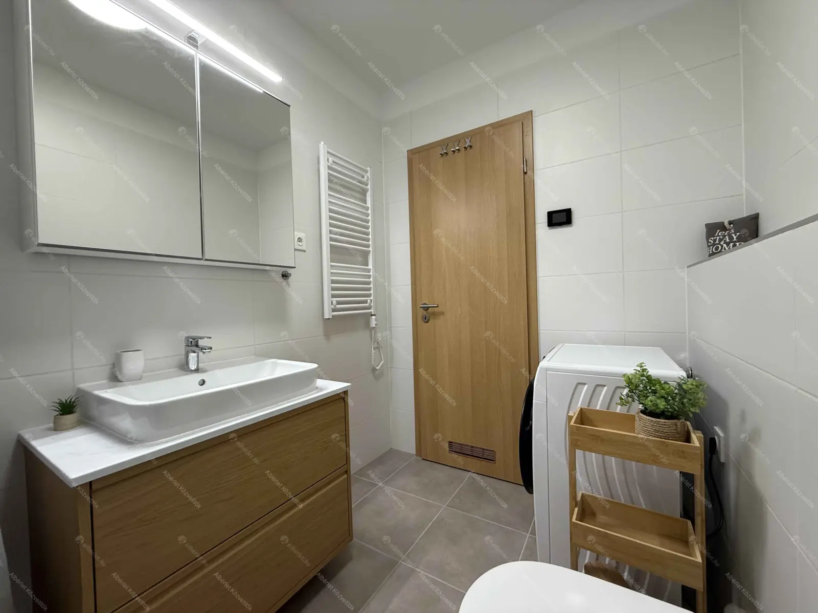 Kiadó albérlet 270000 Ft/hó áron: Budapest, IX. kerület  Vágóhíd utca. Mérete: 40 nm, 1 szobás | Alberlet.hu - 6662723