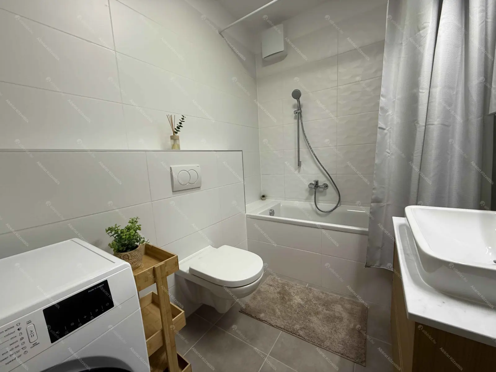 Kiadó albérlet 270000 Ft/hó áron: Budapest, IX. kerület  Vágóhíd utca. Mérete: 40 nm, 1 szobás | Alberlet.hu - 6662724