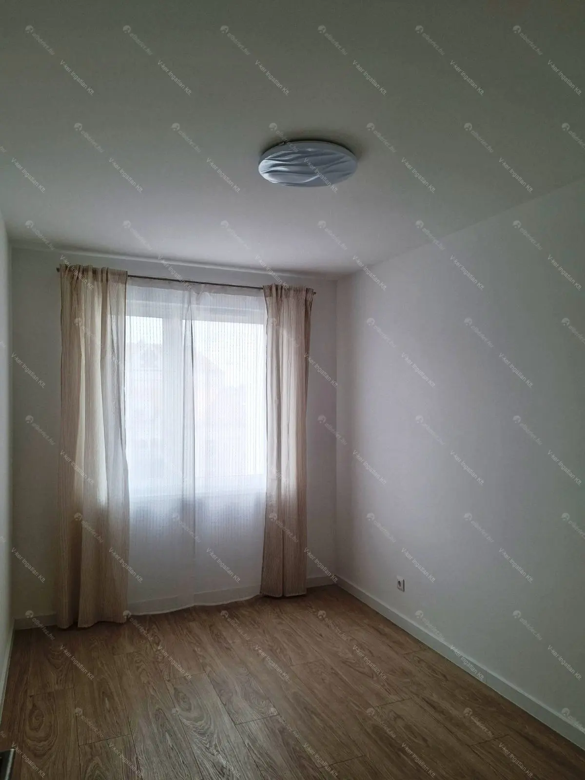 Kiadó albérlet 320000 Ft/hó áron: Budapest, IX. kerület  Vágóhíd utca. Mérete: 44 nm, 2 szobás | Alberlet.hu - 6659057