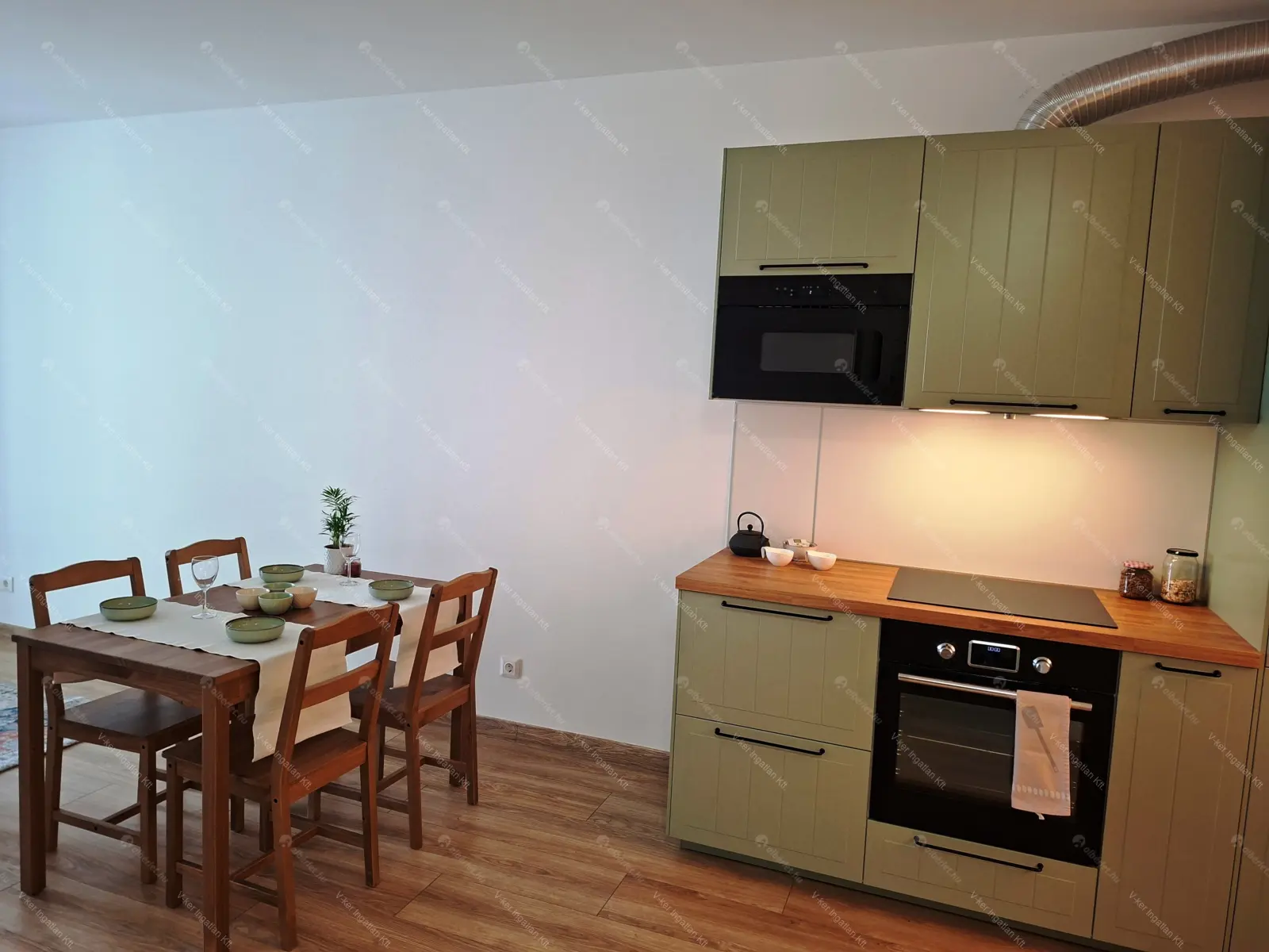 Kiadó albérlet 320000 Ft/hó áron: Budapest, IX. kerület  Vágóhíd utca. Mérete: 44 nm, 1 szobás | Alberlet.hu - 6659067