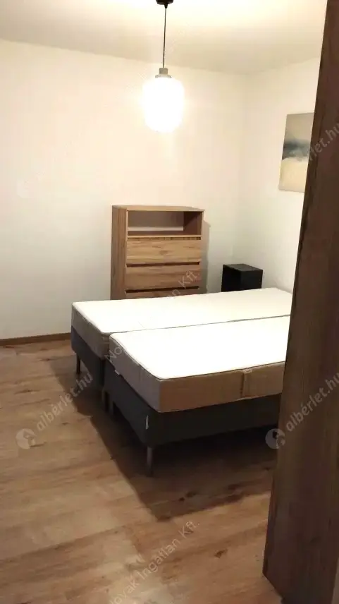 Kiadó albérlet 390000 Ft/hó áron: Budapest, IX. kerület  Vágóhíd utca. Mérete: 61 nm, 2 szobás | Alberlet.hu - 6629676
