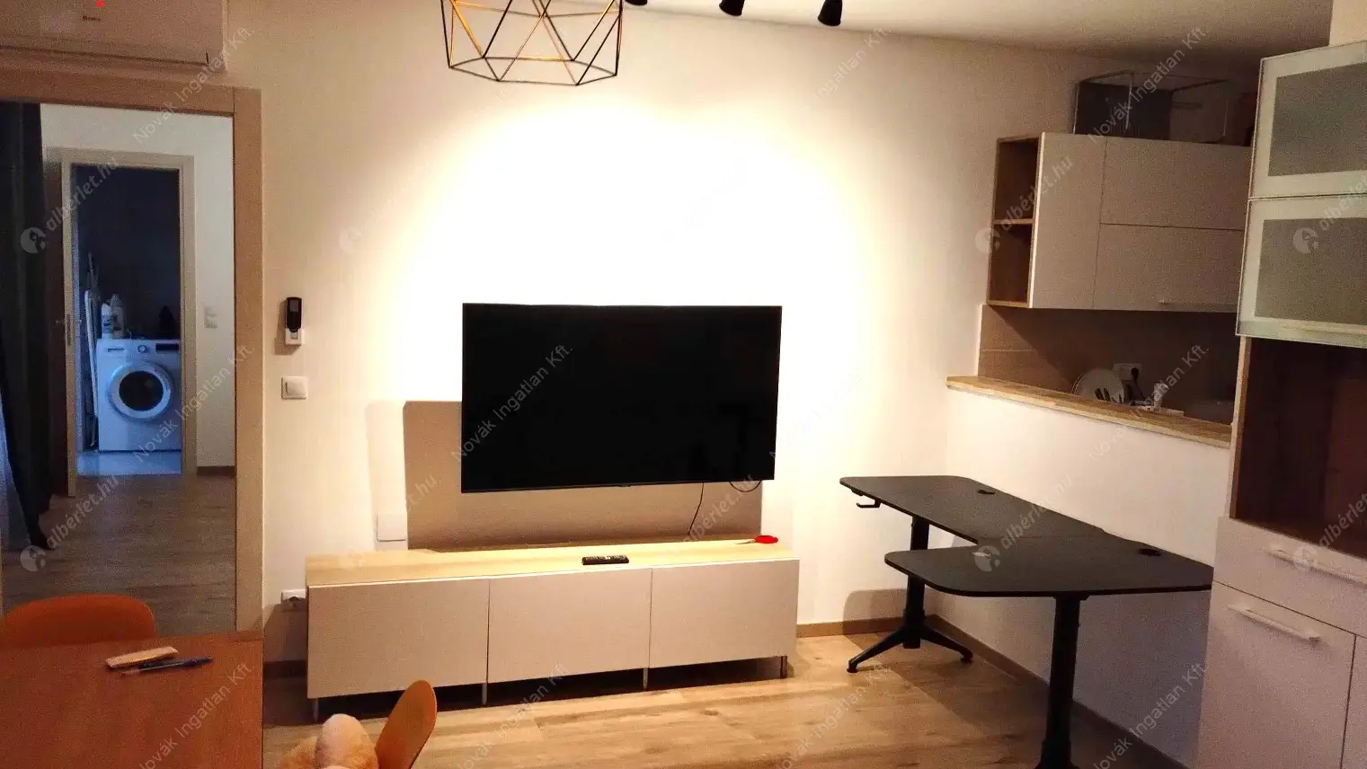 Kiadó albérlet 390000 Ft/hó áron: Budapest, IX. kerület  Vágóhíd utca. Mérete: 61 nm, 2 szobás | Alberlet.hu - 6629682