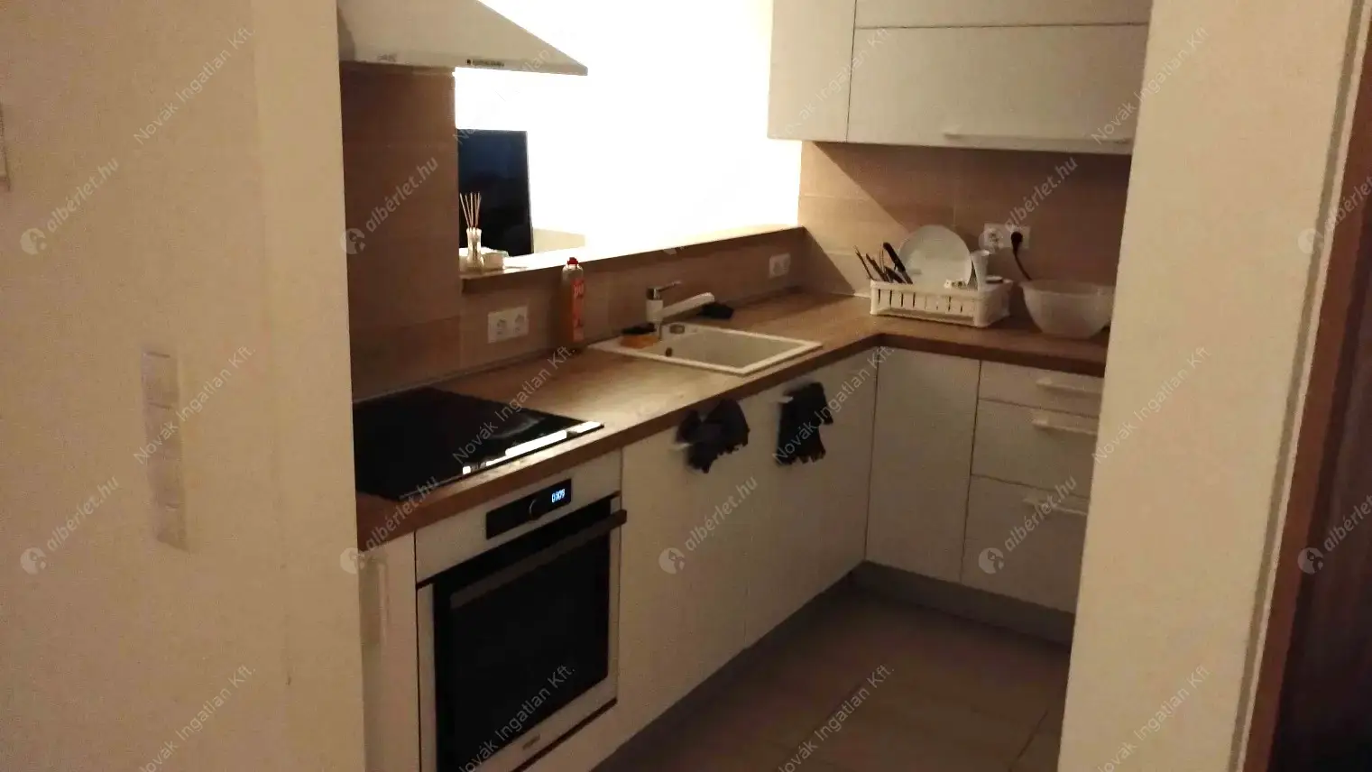 Kiadó albérlet 390000 Ft/hó áron: Budapest, IX. kerület  Vágóhíd utca. Mérete: 61 nm, 2 szobás | Alberlet.hu - 6629684