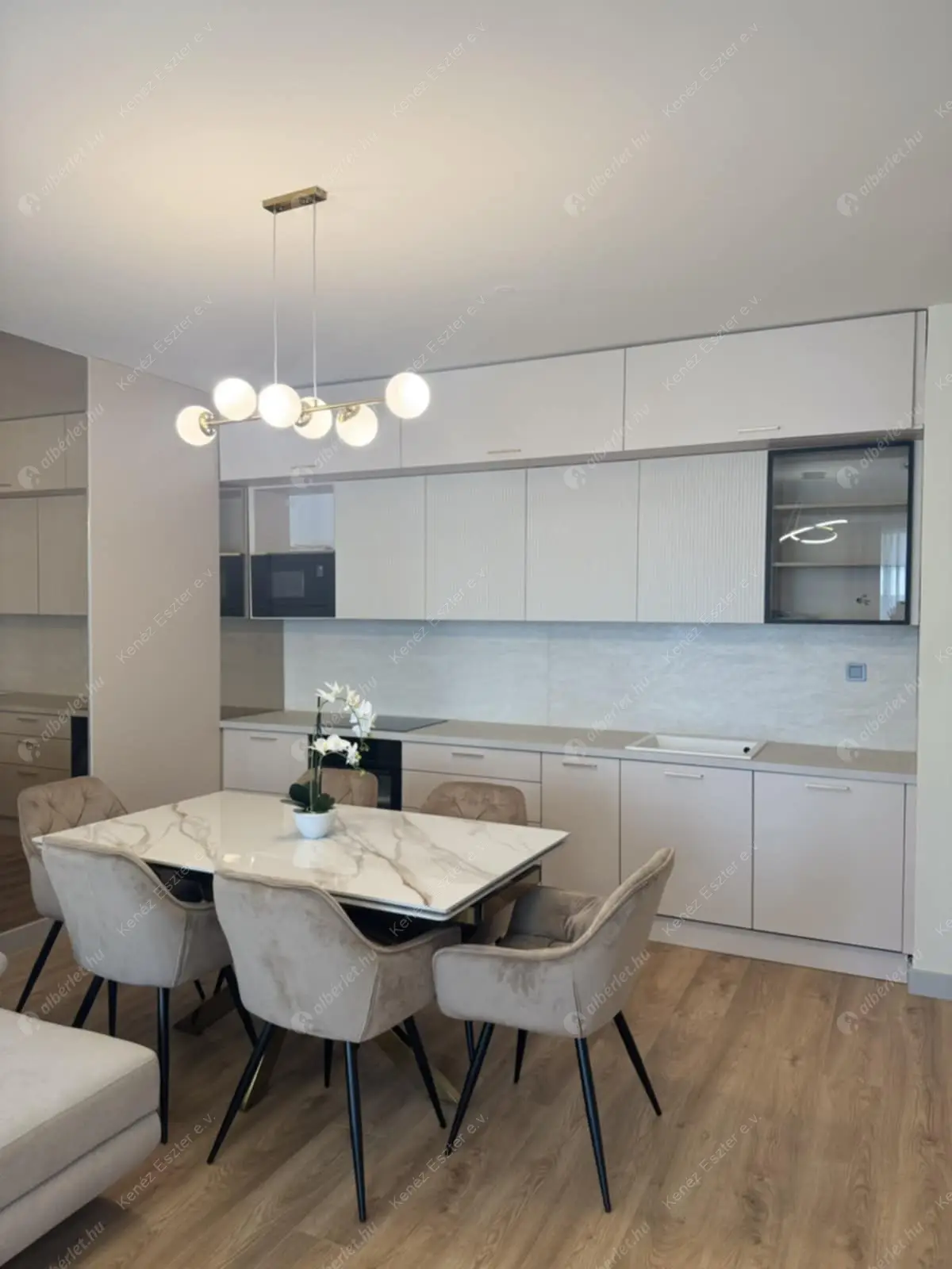 Kiadó albérlet 580000 Ft/hó áron: Budapest, IX. kerület  Vágóhíd utca. Mérete: 92 nm, 3 szobás | Alberlet.hu - 6588077