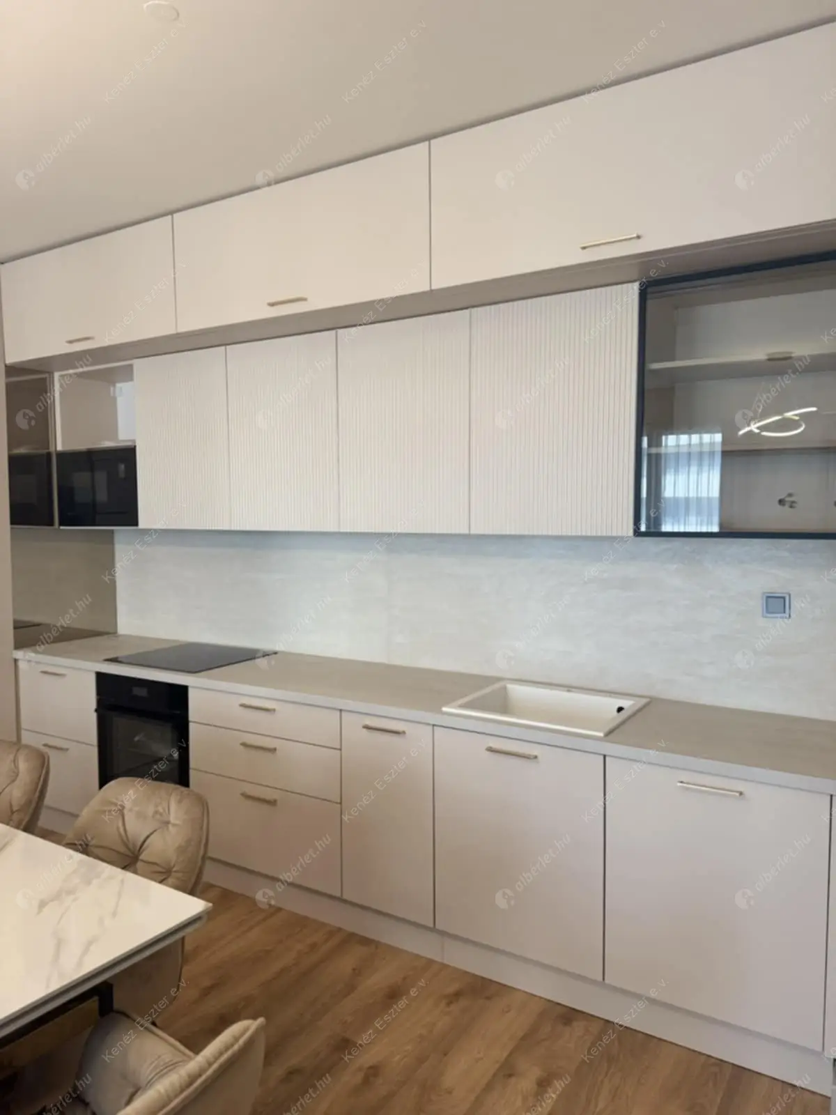 Kiadó albérlet 580000 Ft/hó áron: Budapest, IX. kerület  Vágóhíd utca. Mérete: 92 nm, 3 szobás | Alberlet.hu - 6588079