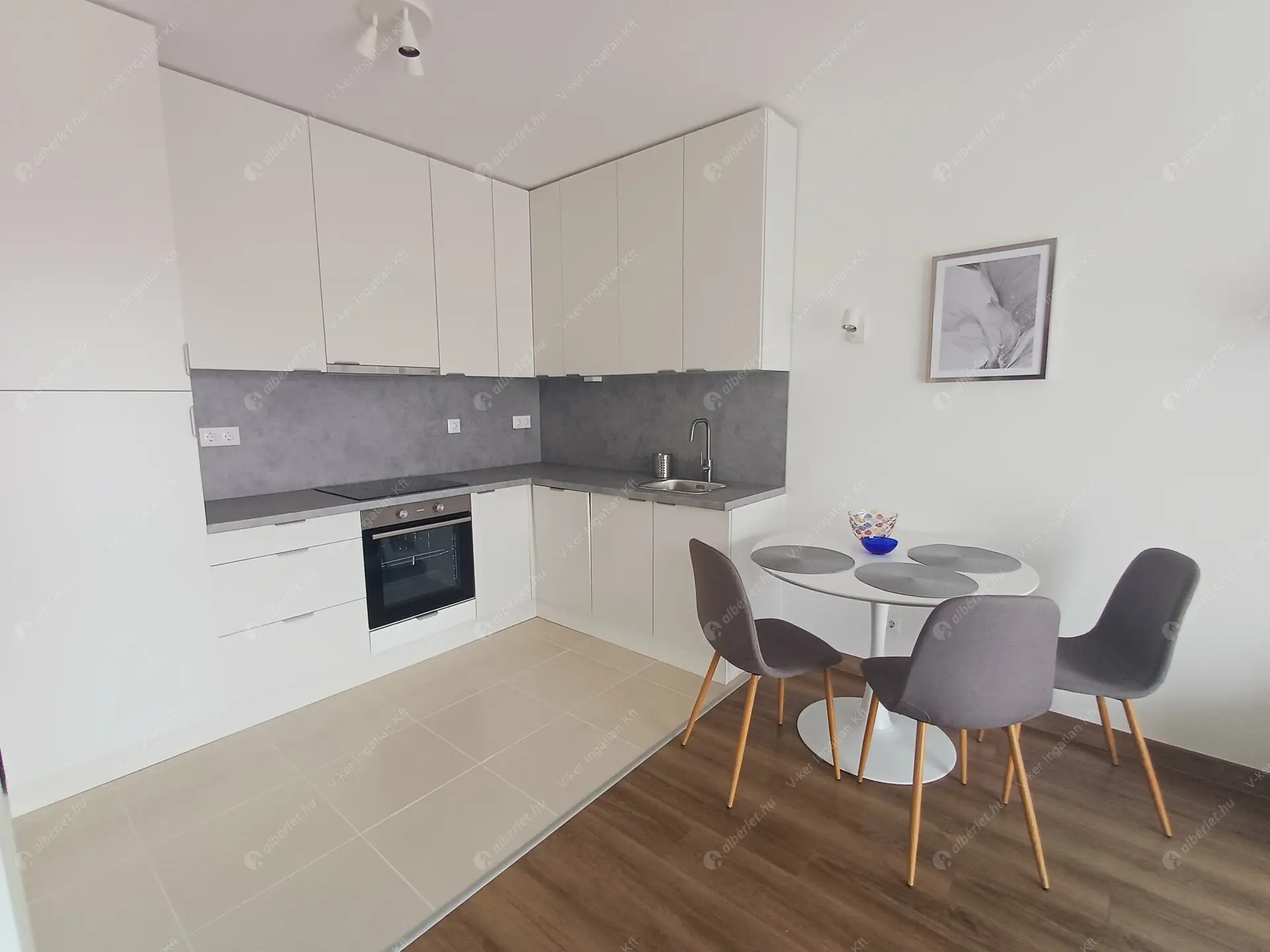 Kiadó albérlet 320000 Ft/hó áron: Budapest, IX. kerület  Vaskapu utca. Mérete: 47 nm, 2 szobás | Alberlet.hu - 6280479