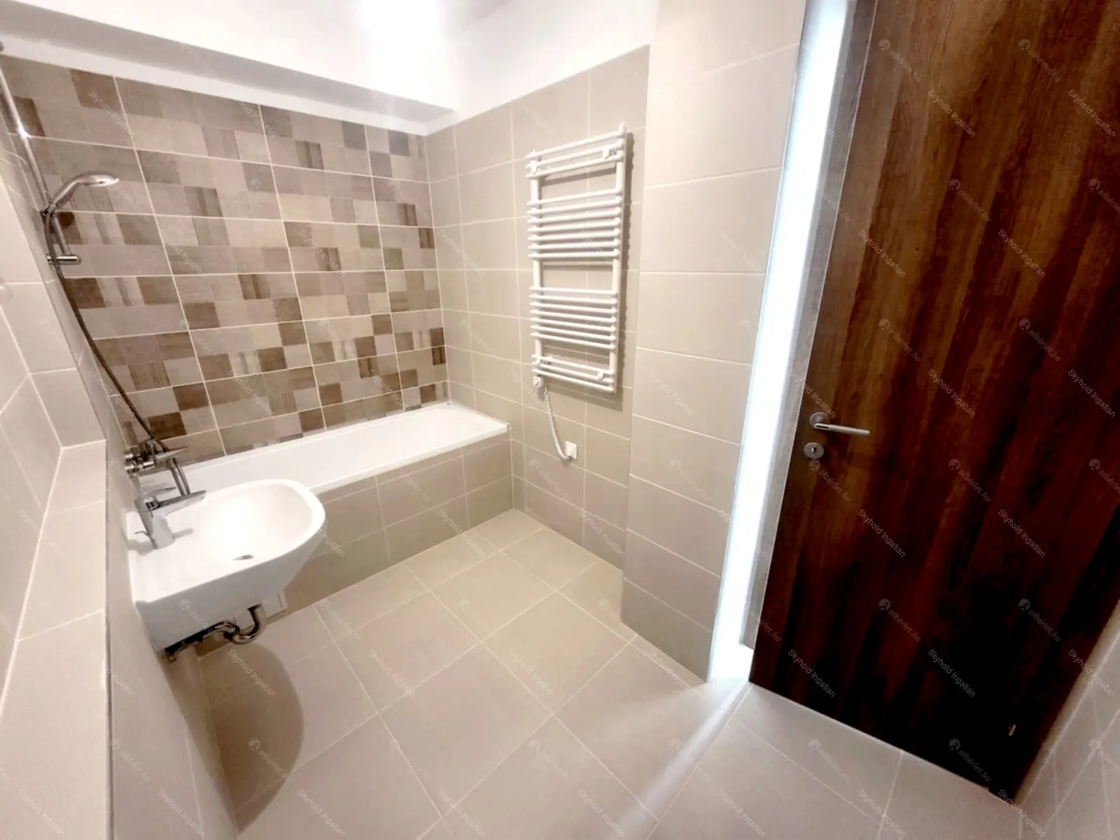 Kiadó albérlet 325000 Ft/hó áron: Budapest, IX. kerület  Vaskapu utca. Mérete: 48 nm, 2 szobás | Alberlet.hu - 6700141