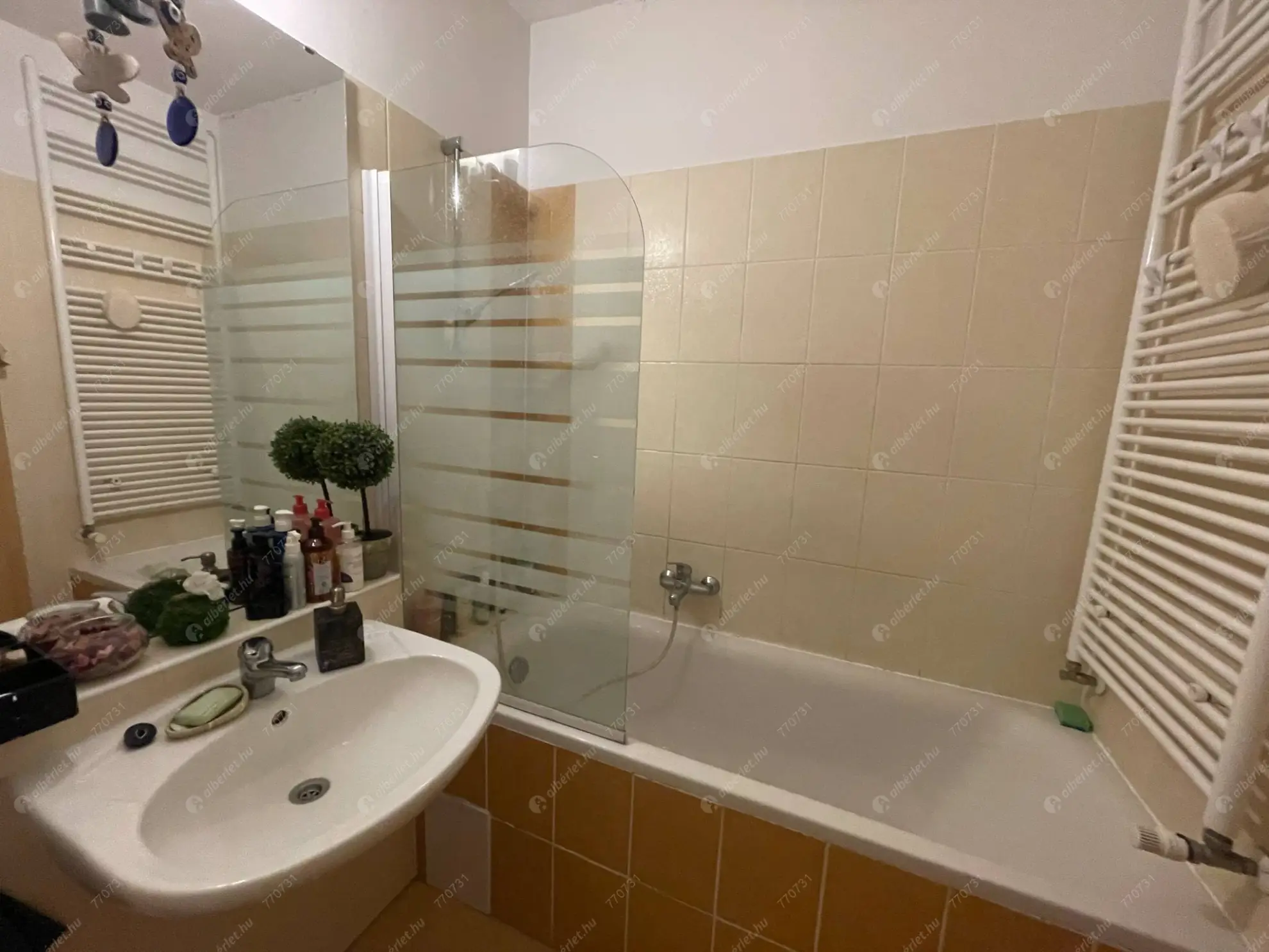 Kiadó albérlet 320000 Ft/hó áron: Budapest, IX. kerület  Vaskapu utca. Mérete: 55 nm, 2 szobás | Alberlet.hu - 6577417