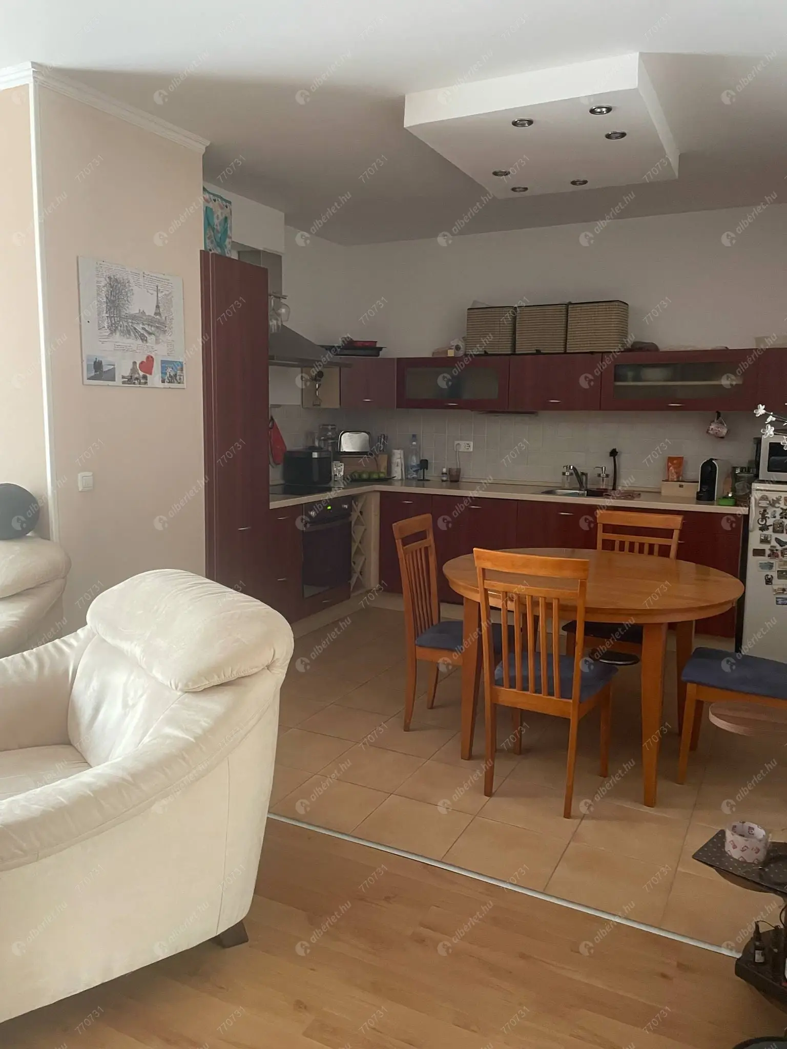 Kiadó albérlet 320000 Ft/hó áron: Budapest, IX. kerület  Vaskapu utca. Mérete: 55 nm, 2 szobás | Alberlet.hu - 6577418