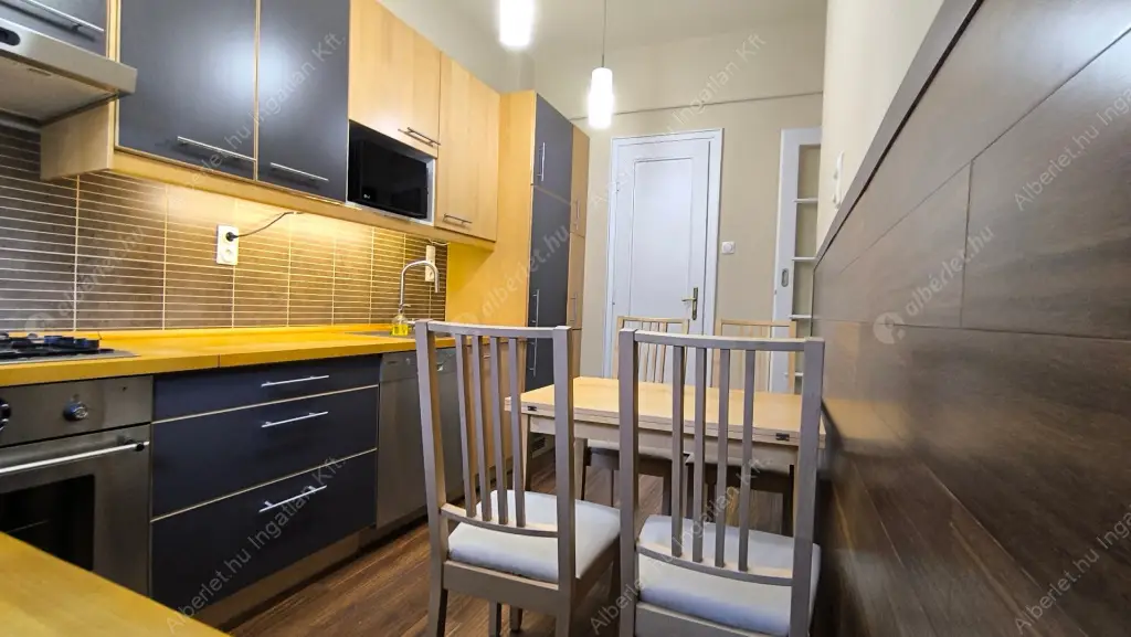 Kiadó albérlet 350000 Ft/hó áron: Budapest, IX. kerület  Vaskapu utca. Mérete: 80 nm, 3 szobás | Alberlet.hu - 6601297
