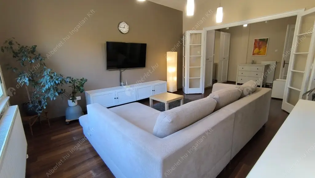 Kiadó albérlet 350000 Ft/hó áron: Budapest, IX. kerület  Vaskapu utca. Mérete: 80 nm, 3 szobás | Alberlet.hu - 6608740