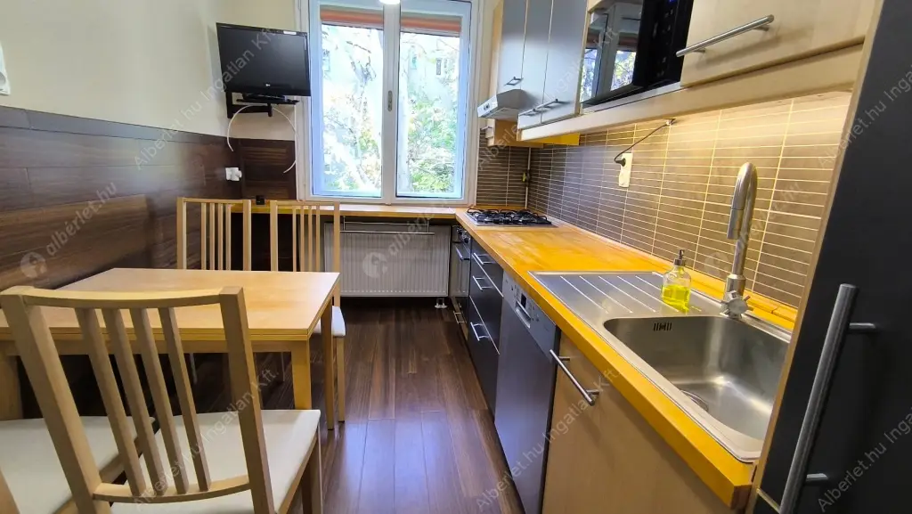 Kiadó albérlet 350000 Ft/hó áron: Budapest, IX. kerület  Vaskapu utca. Mérete: 80 nm, 3 szobás | Alberlet.hu - 6608751