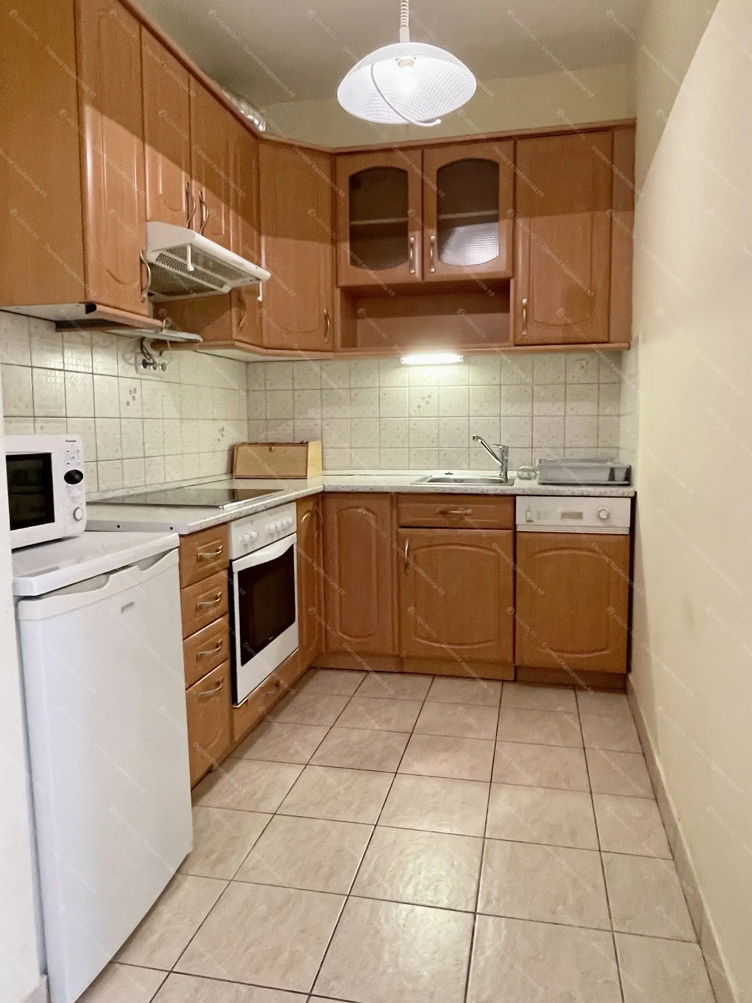 Kiadó albérlet 220000 Ft/hó áron: Budapest, IX. kerület  Viola utca. Mérete: 45 nm, 1 szobás | Alberlet.hu - 6655105