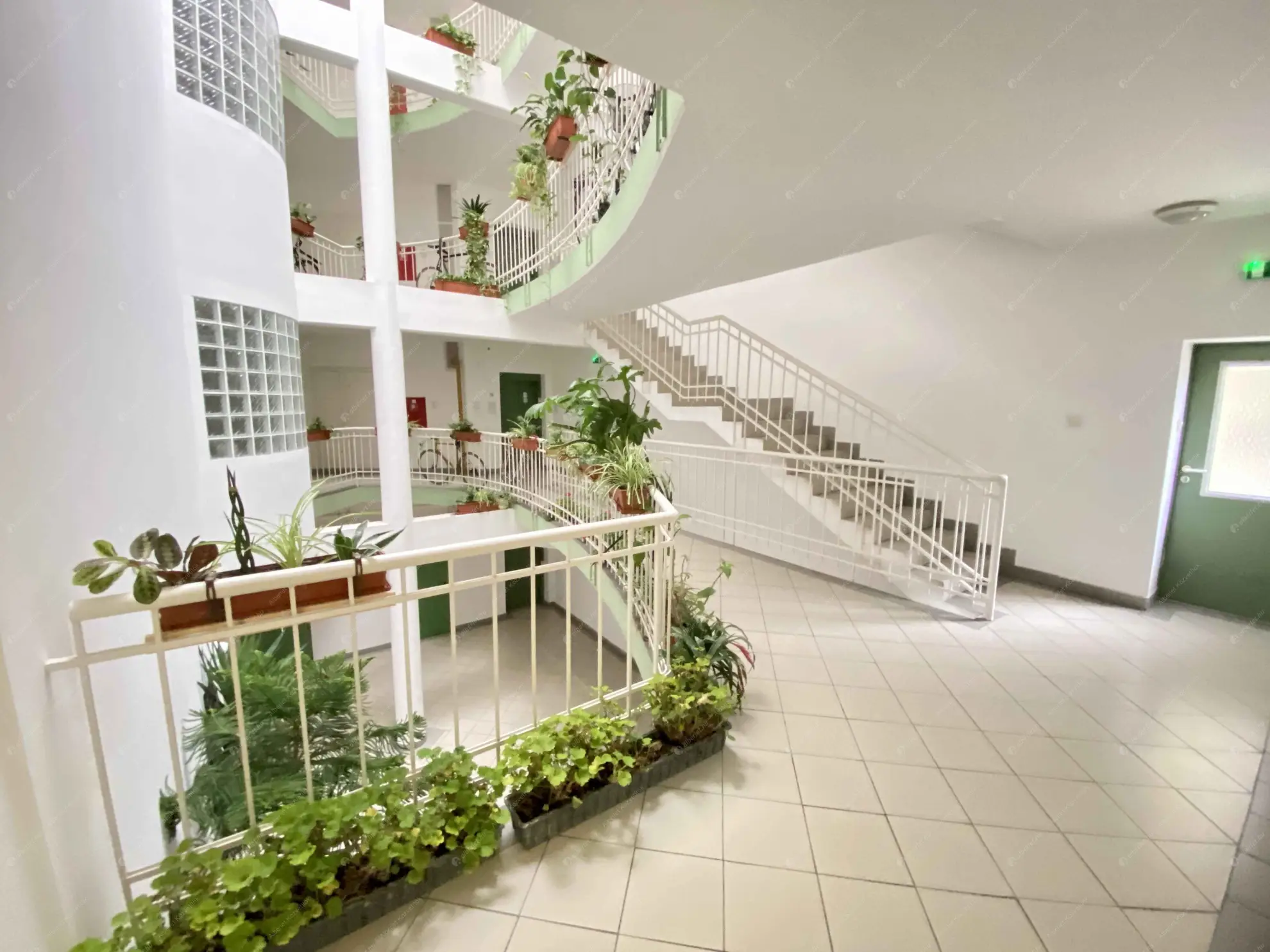 Kiadó albérlet 220000 Ft/hó áron: Budapest, IX. kerület  Viola utca. Mérete: 52 nm, 1 szobás | Alberlet.hu - 6570254