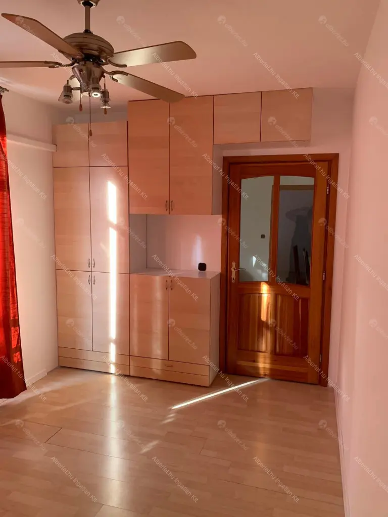 Kiadó albérlet 295000 Ft/hó áron: Budapest, IX. kerület  Viola utca. Mérete: 60 nm, 3 szobás | Alberlet.hu - 6694772