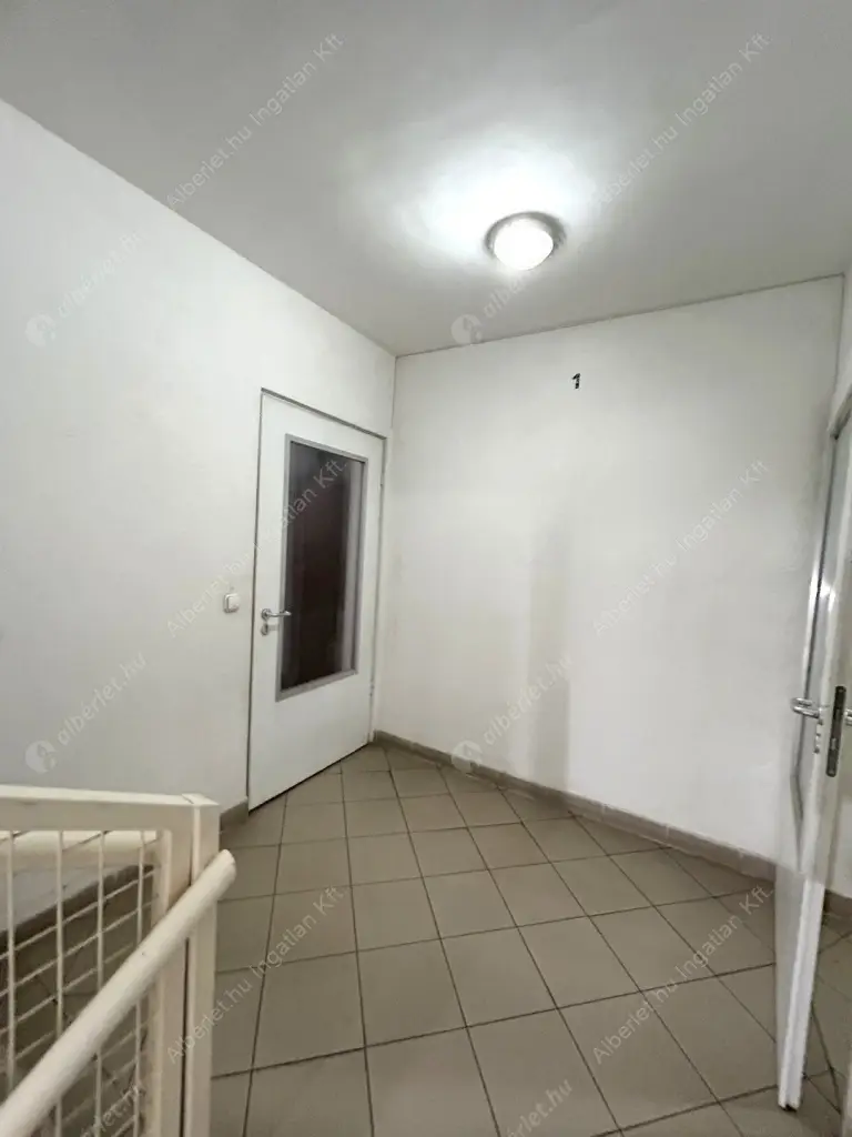 Kiadó albérlet 320000 Ft/hó áron: Budapest, IX. kerület  Viola utca. Mérete: 64 nm, 3 szobás | Alberlet.hu - 6172886